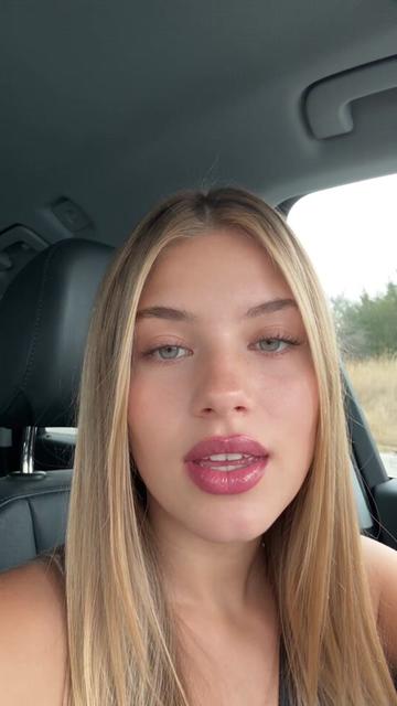 @modelmia