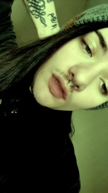 @👻namelessghoulcos👻