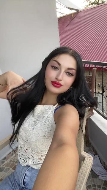 @Burcu yıldız ✨