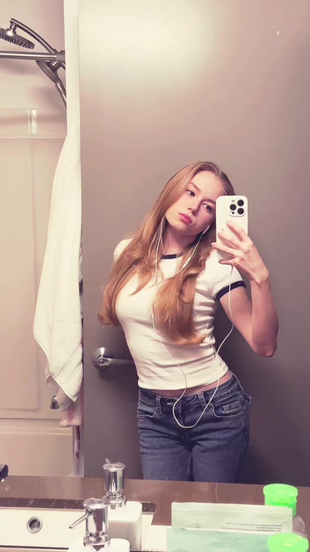 @Alina Litreev
