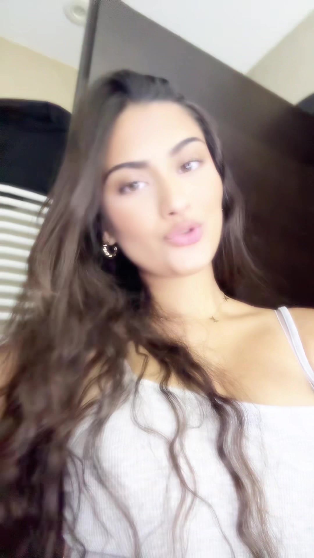 @𝐸🌺