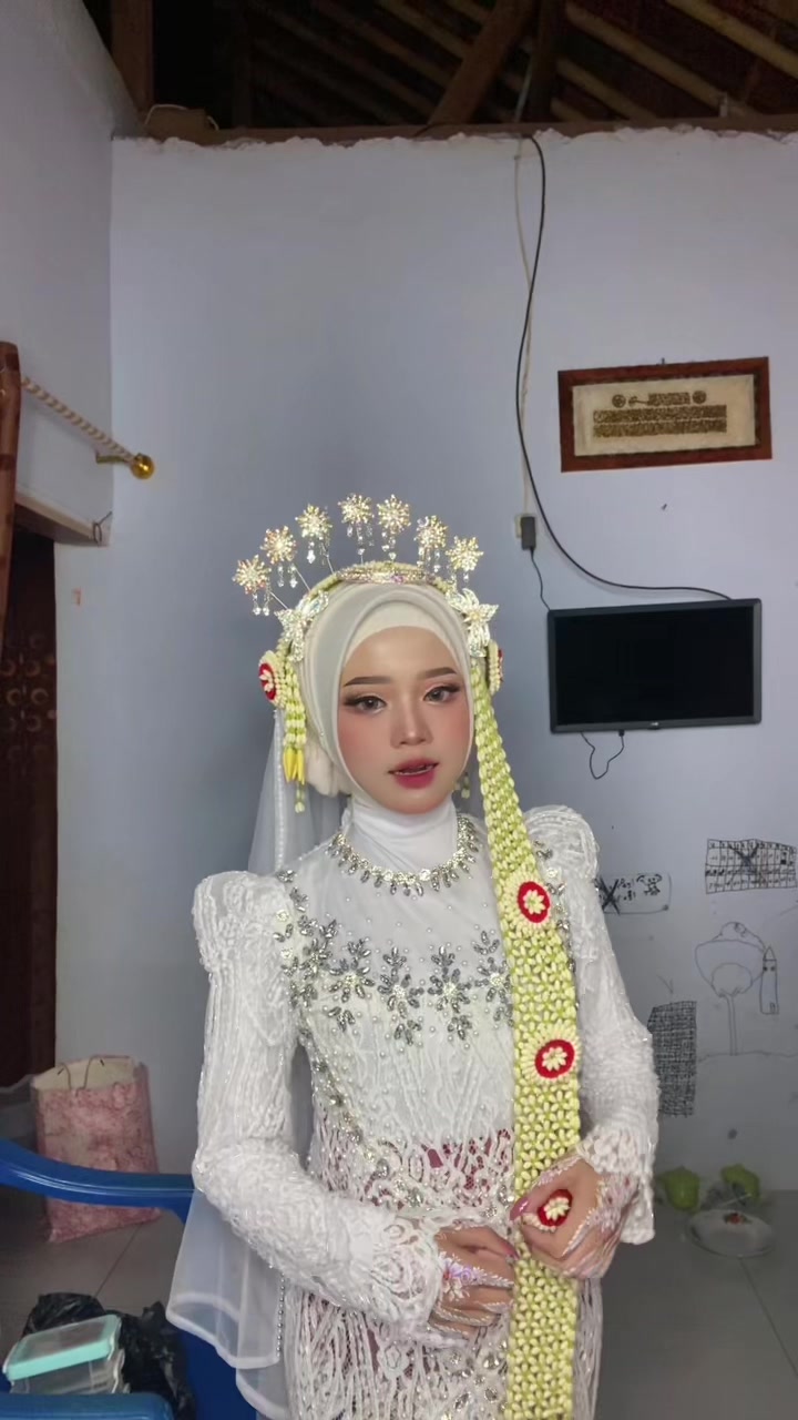 @Emma Makeup ๐