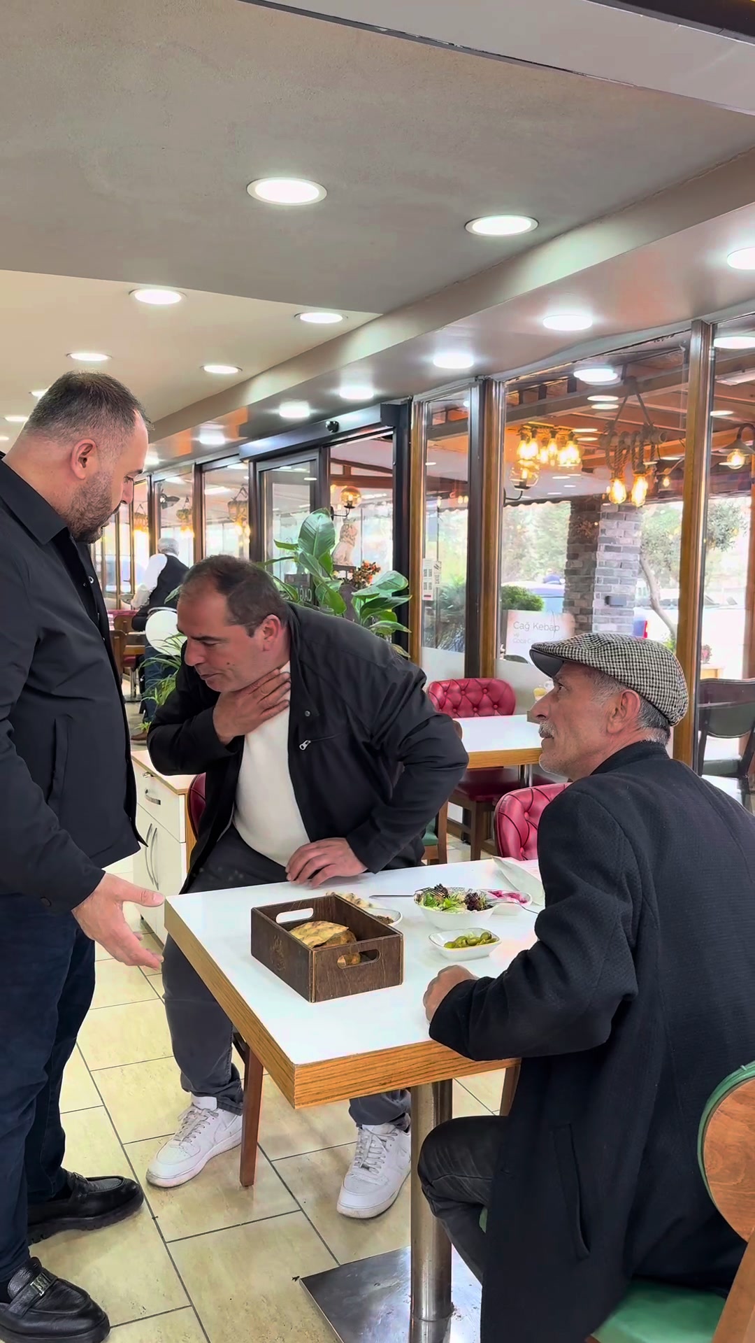 @MAHZEN CAĞ KEBAP