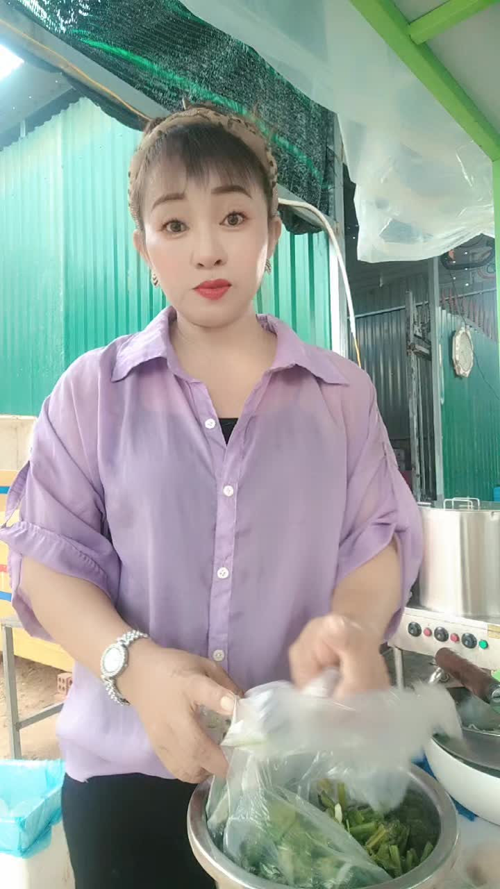 @🆚CÔ HAI NINH THUẬN