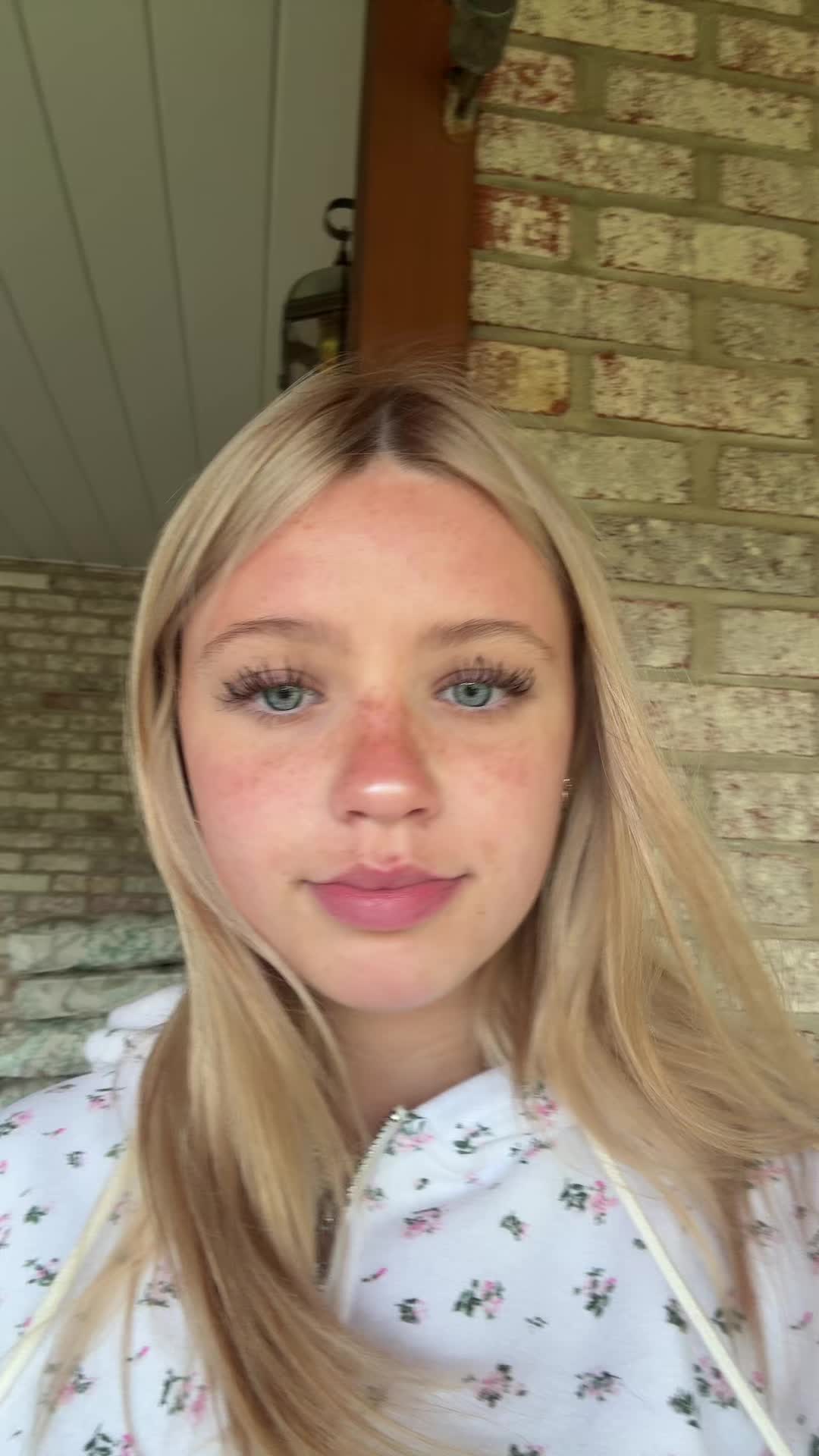 @zoee_secorr