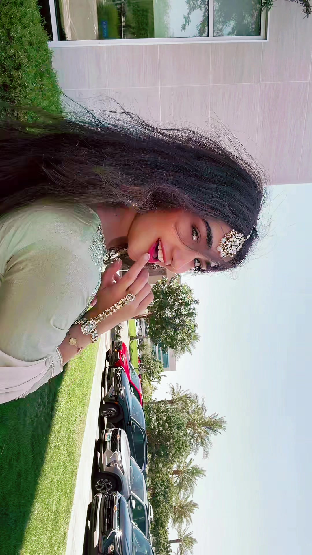 @Lala