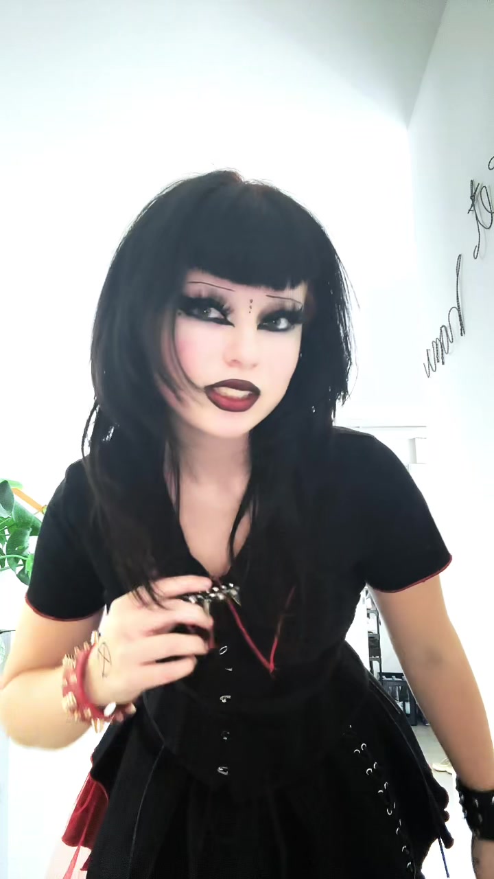 @batsbeneathme