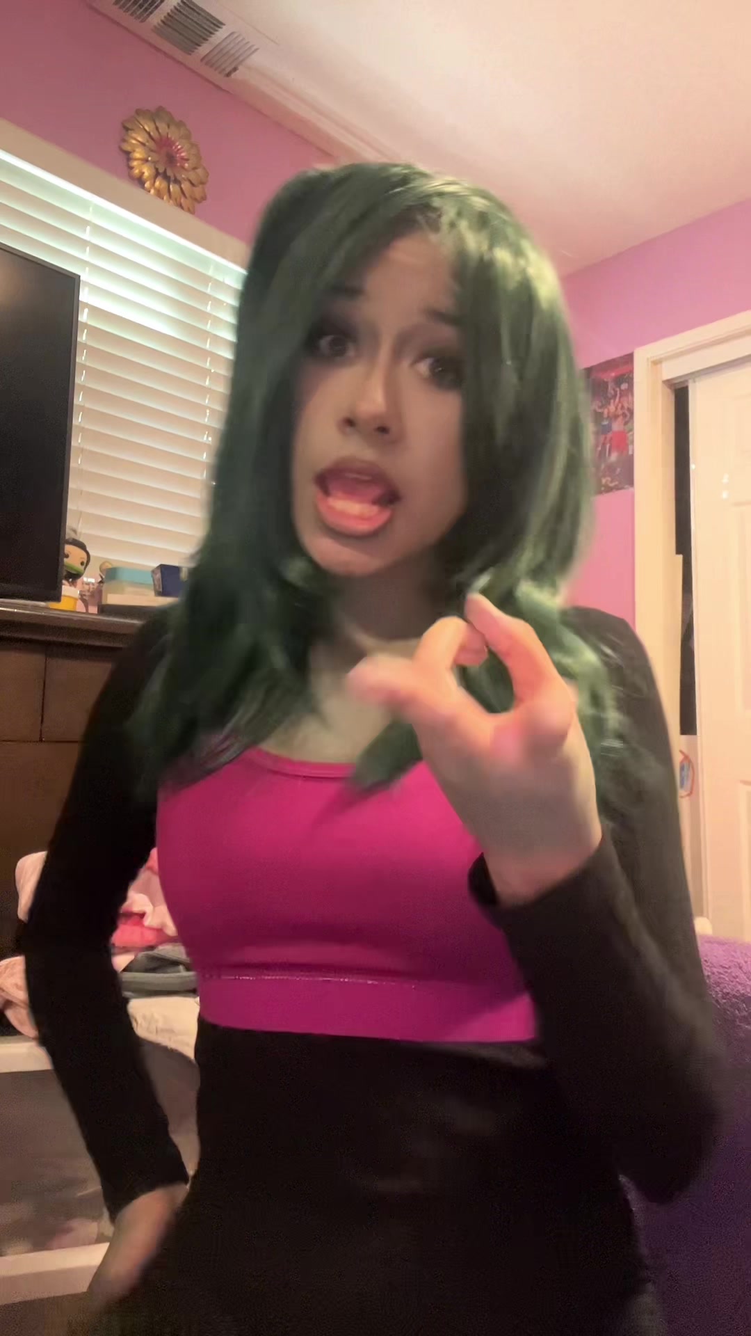@𝓥𝓲𝓿𝓲 🩵