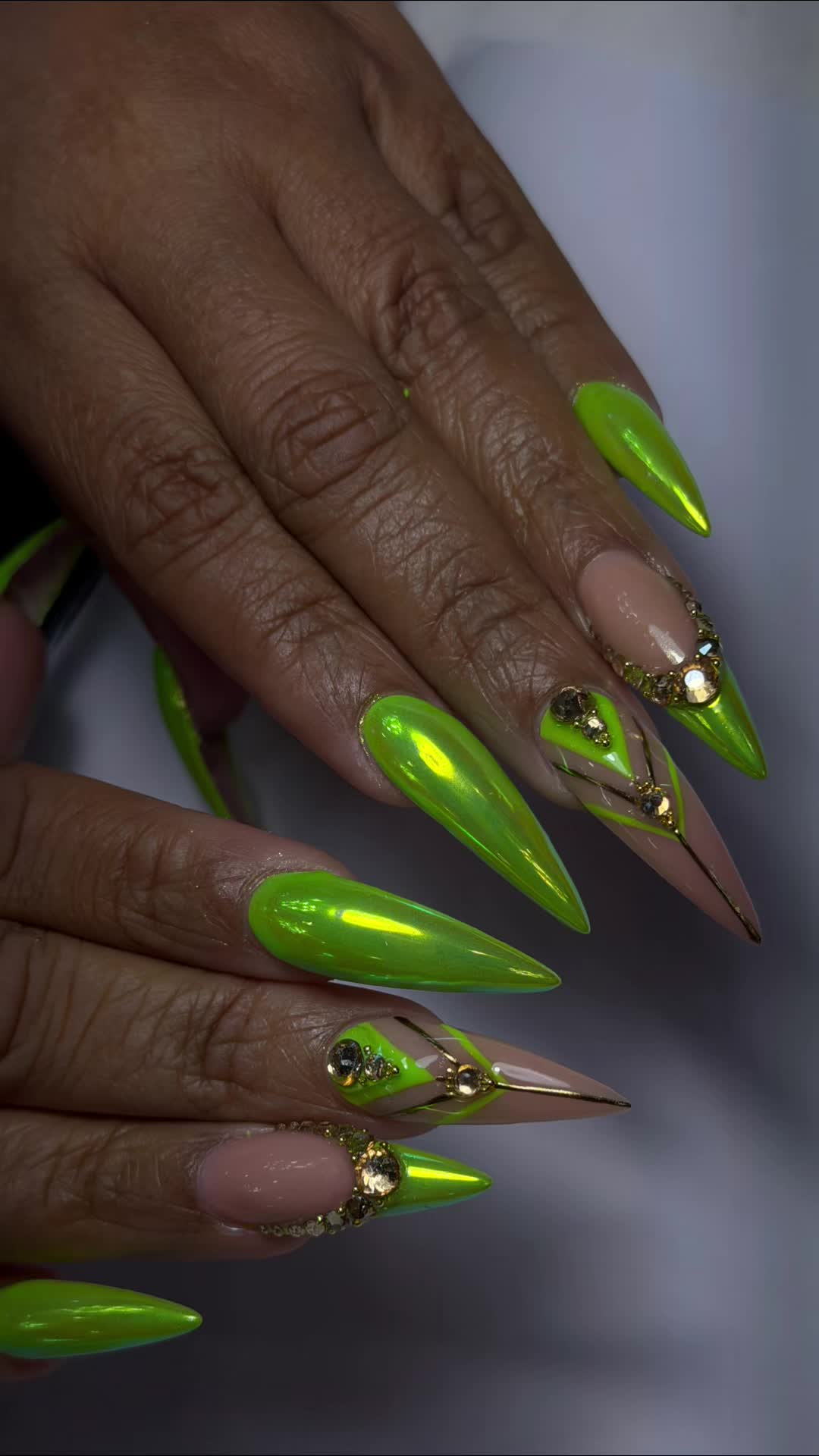 @NailswithTeena