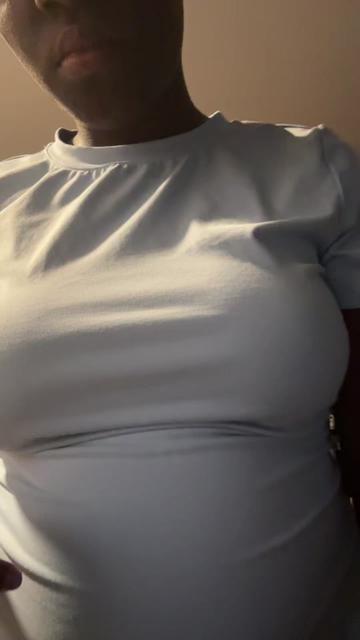 @lovelyjaela33_