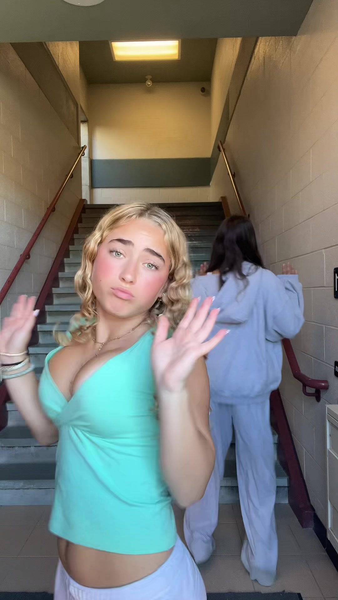 @mimi🧁🫶🦄🥹