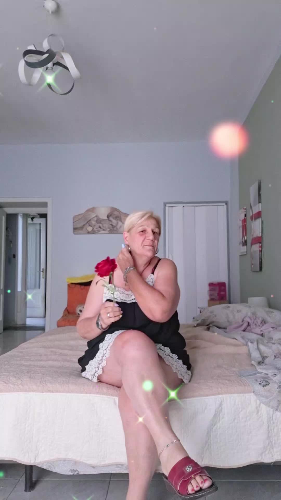 @angela