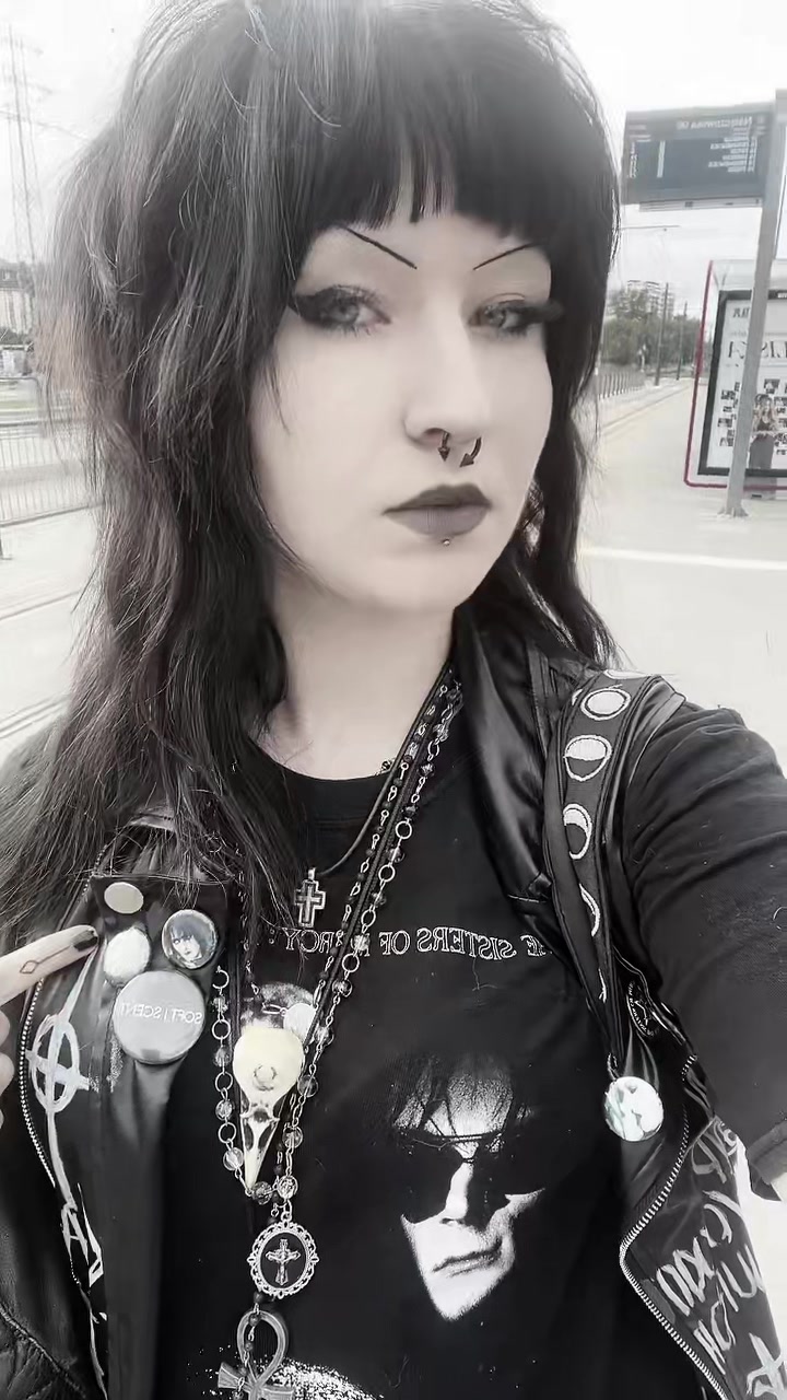 @🕷️𝔍𝔲𝔩𝔦𝔞🕷️