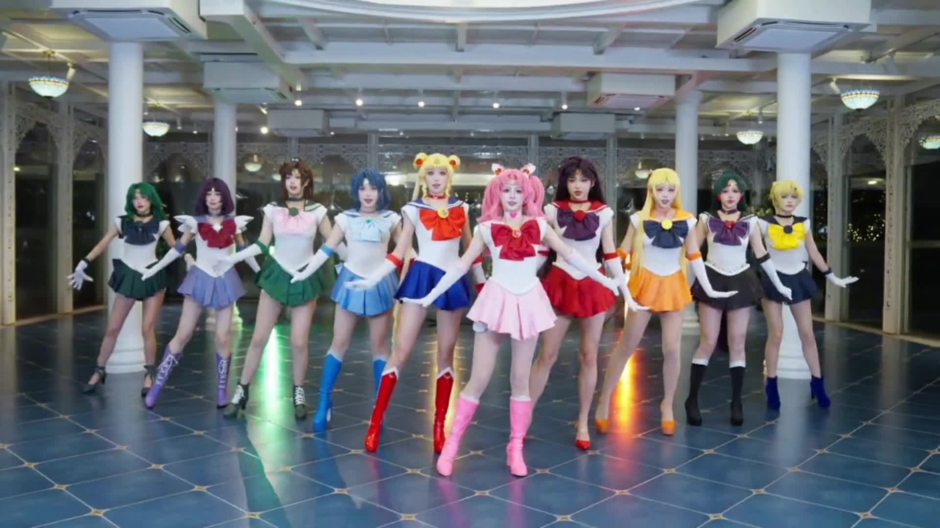@cosplay girl