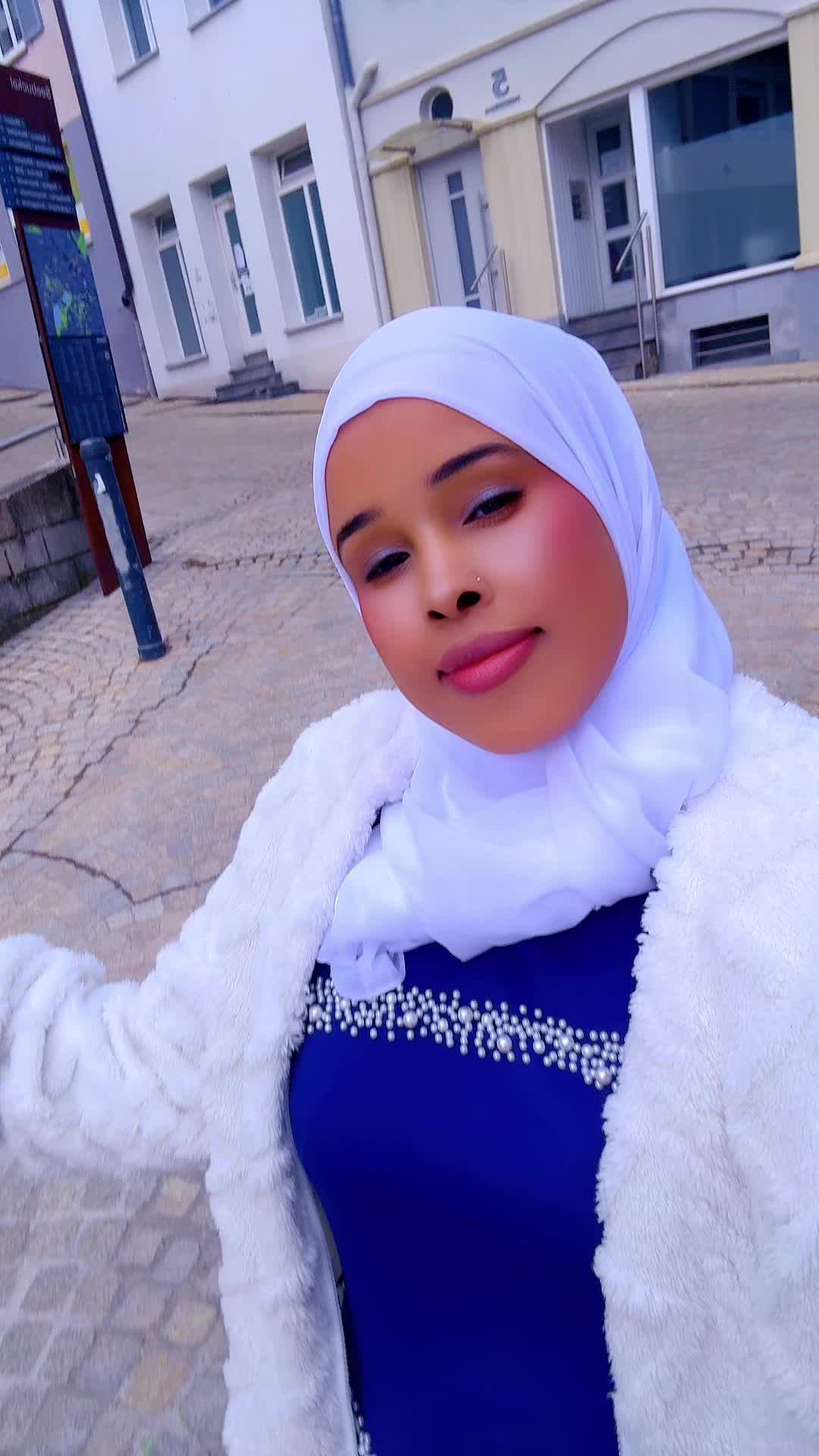 @🦋Queen Hani 👸🏻🦊