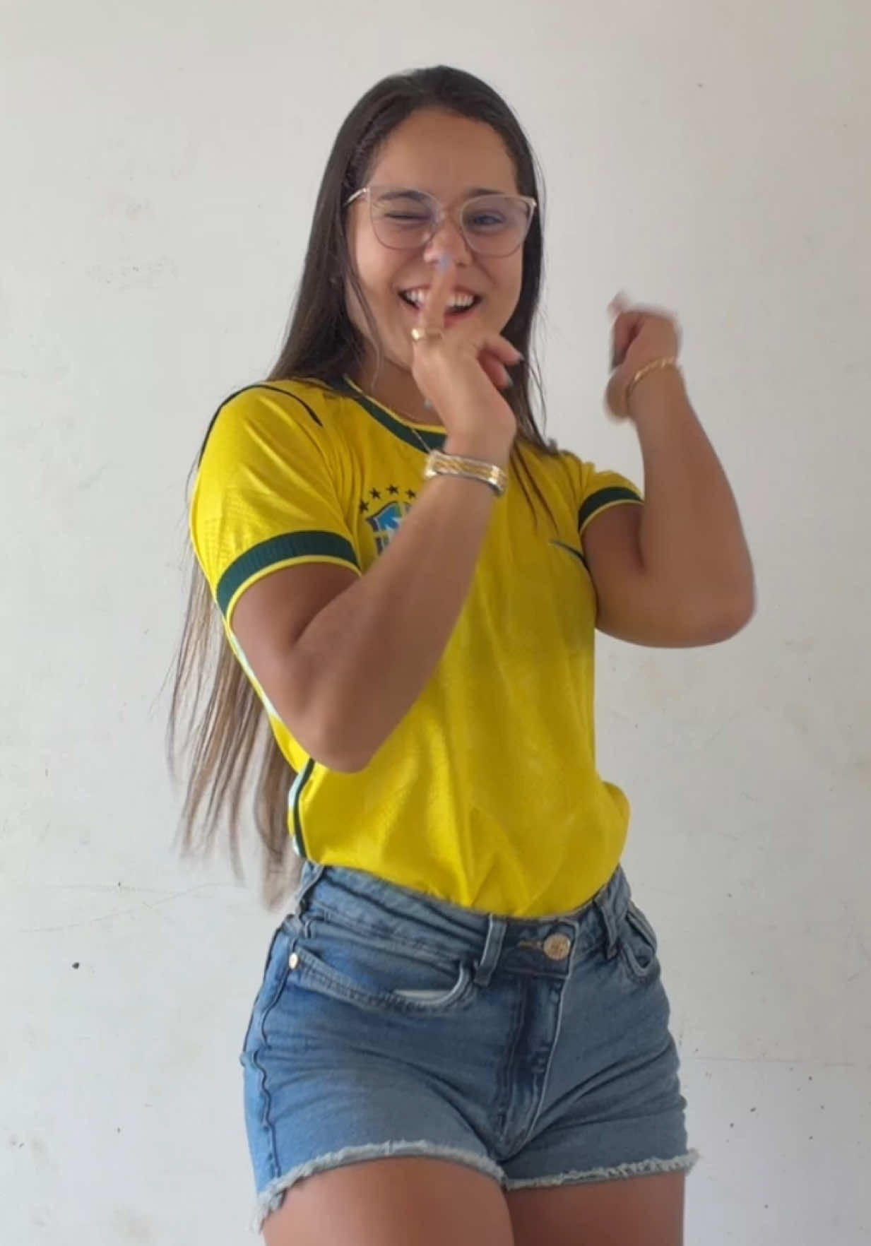 @_camilaeloi