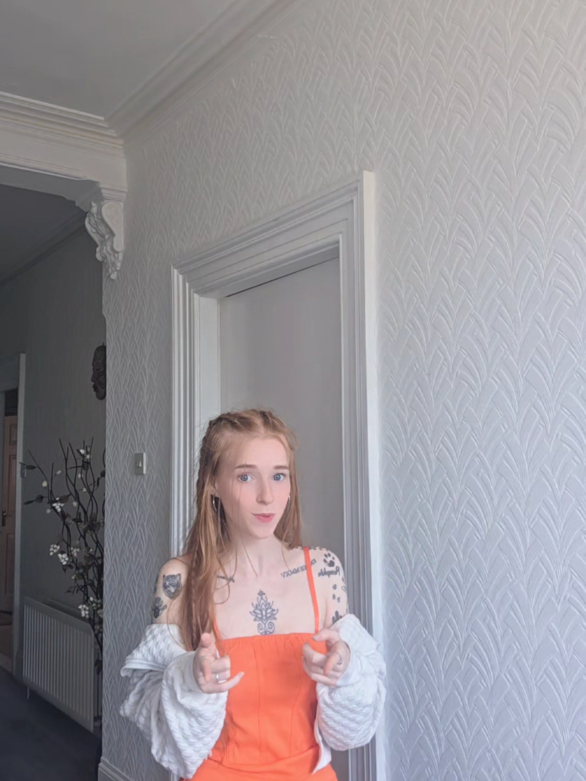 @LilRedCanvas