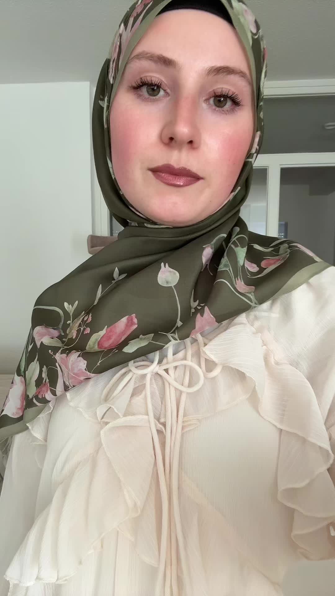 @R&uuml;veyda🦋