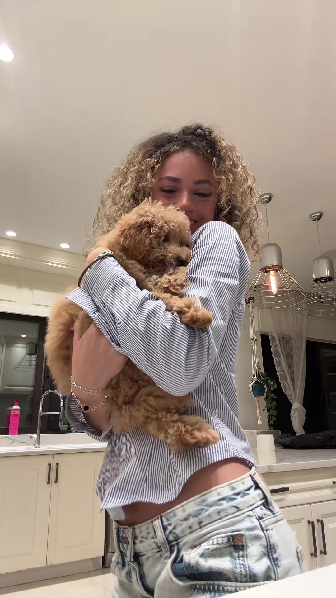 @تاليا