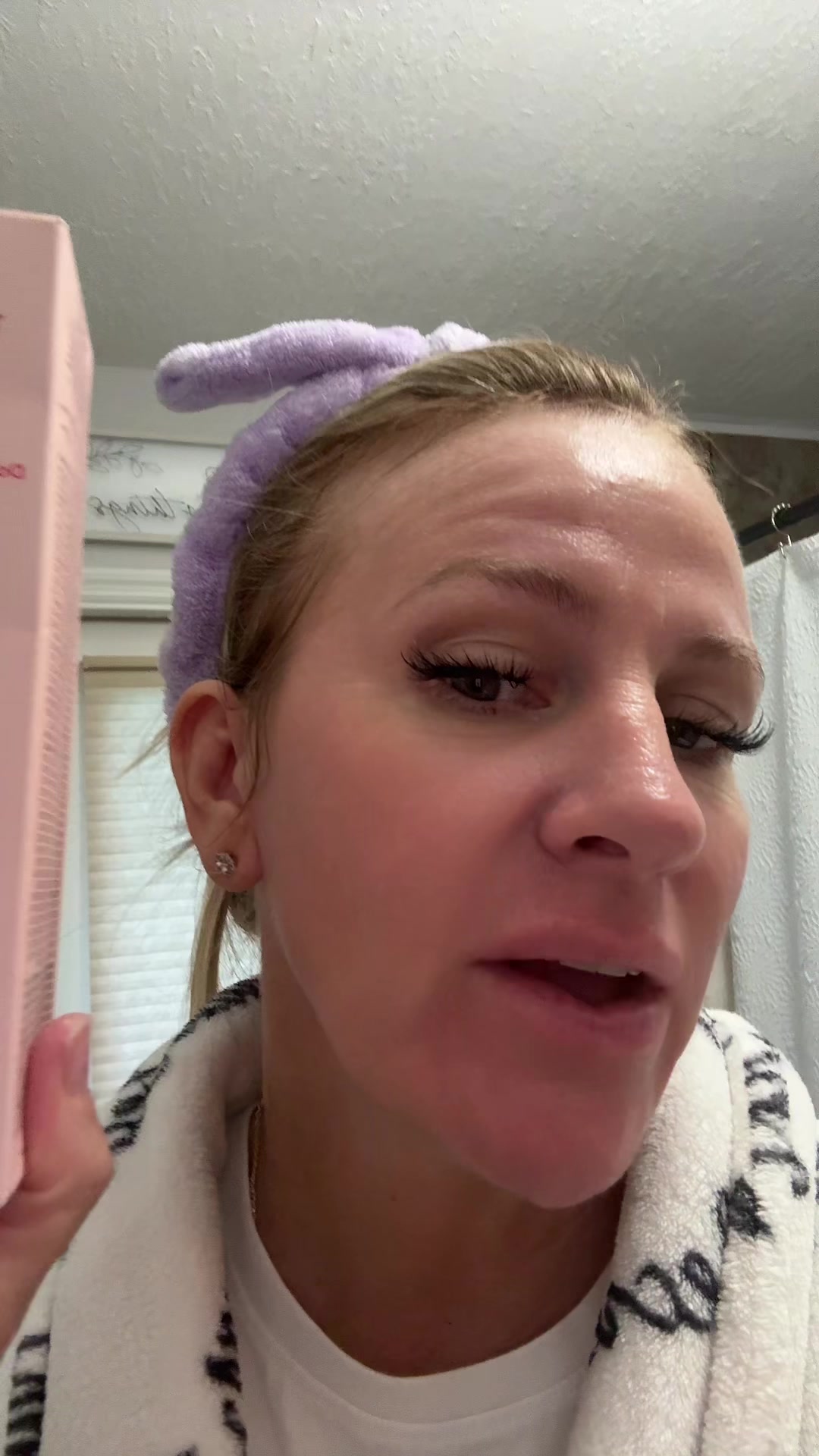 @UcJulie