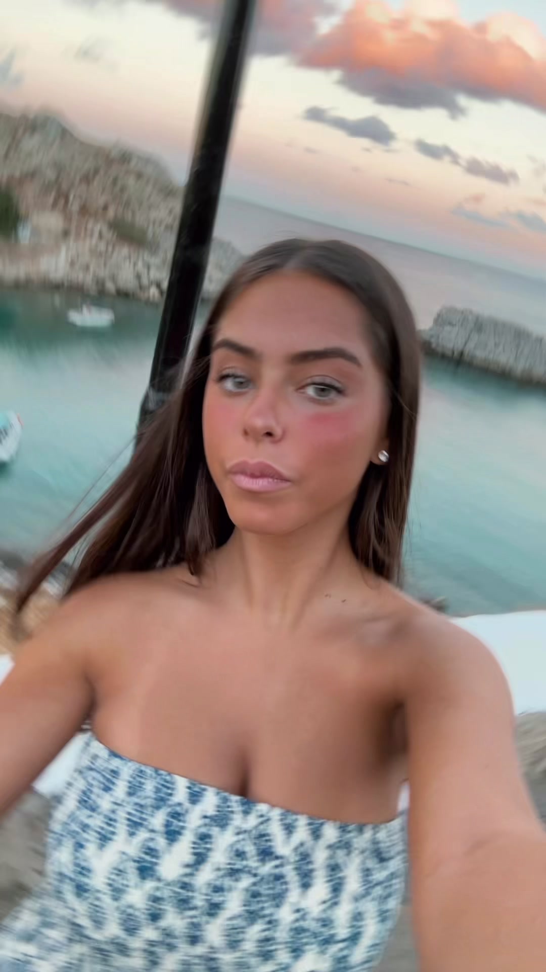 @ellaprivet____