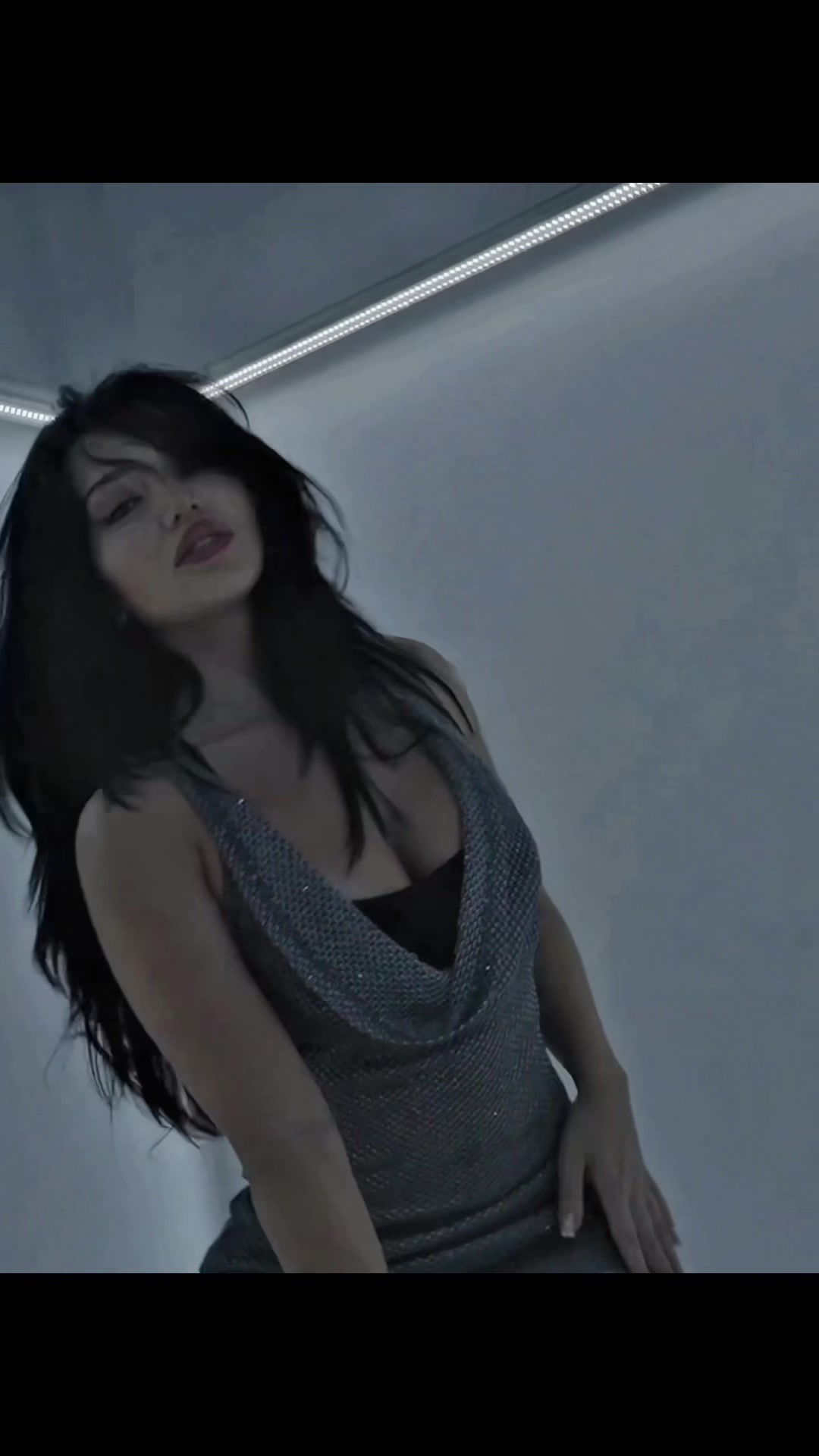 @Delara