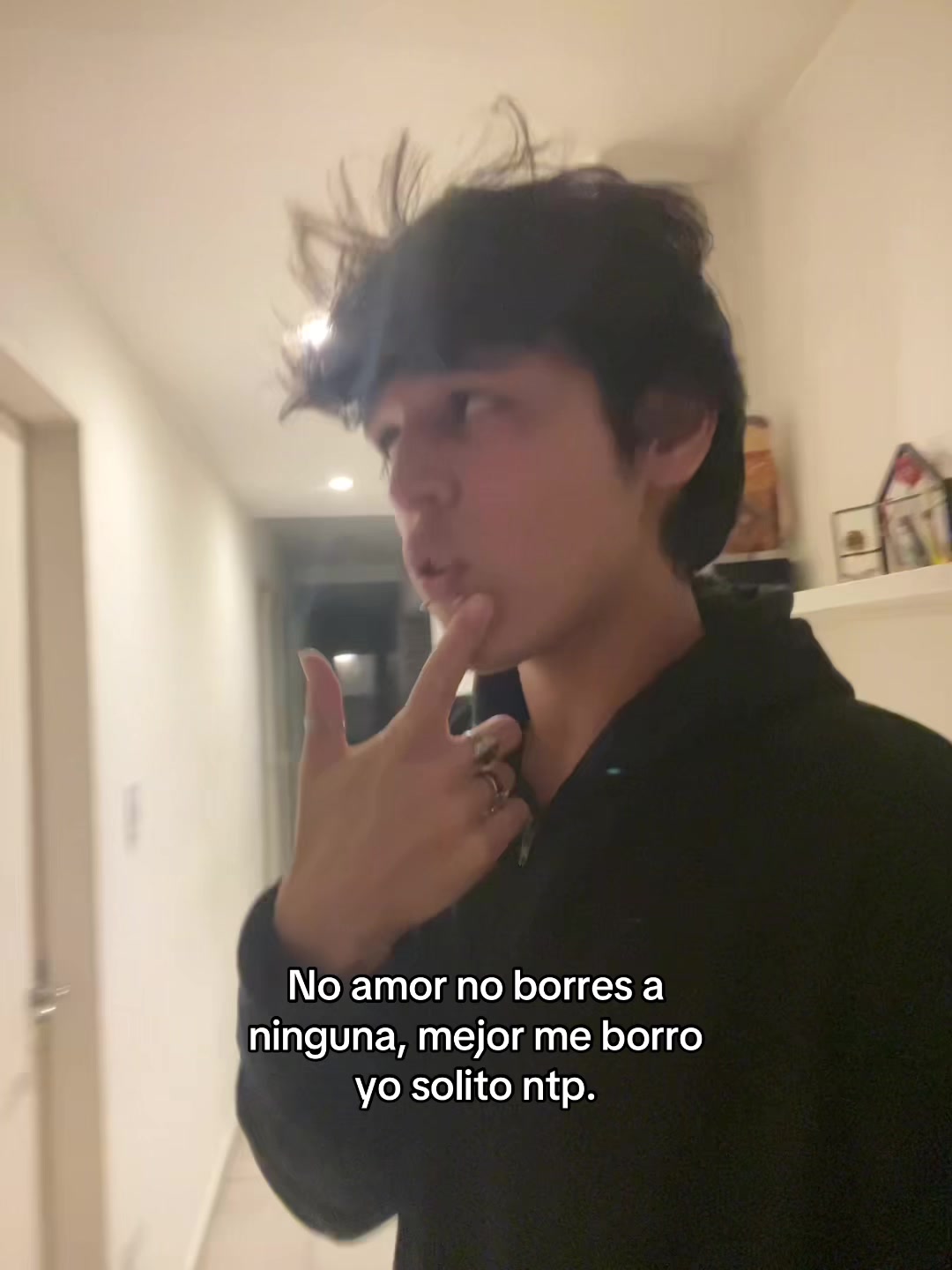 @メ