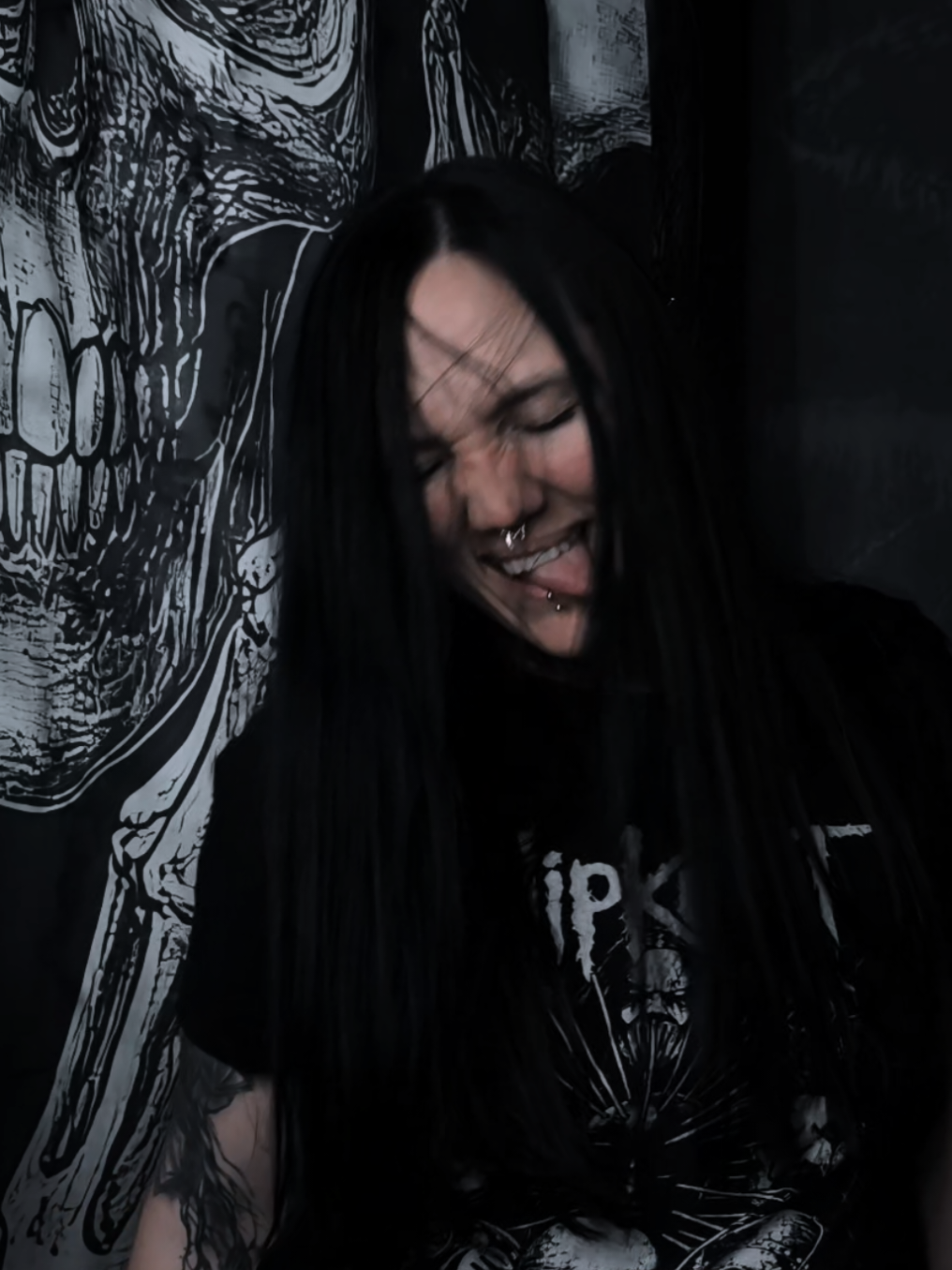 @Ninel_Metalgirl