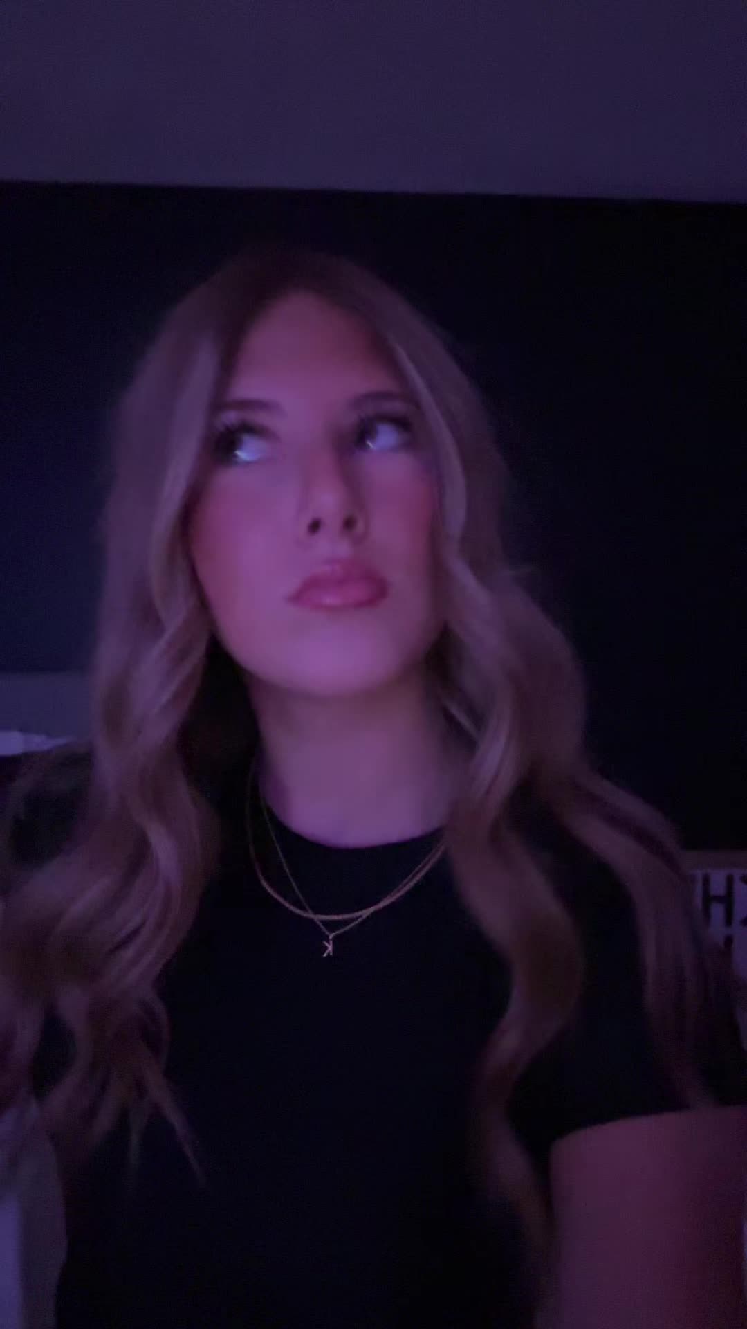 @𝑲𝒉𝒍𝒐𝒆 🤍