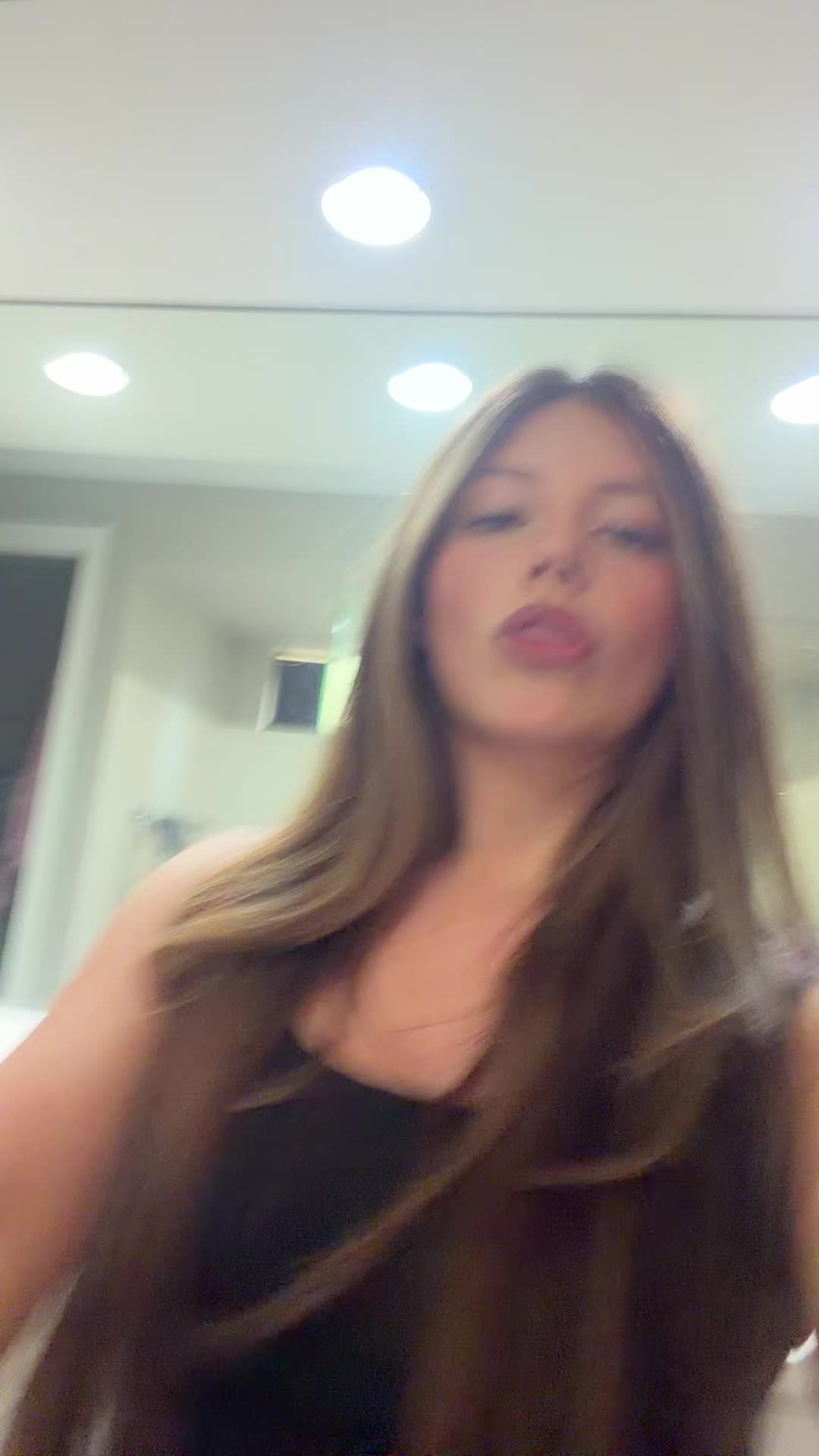 @cococroww