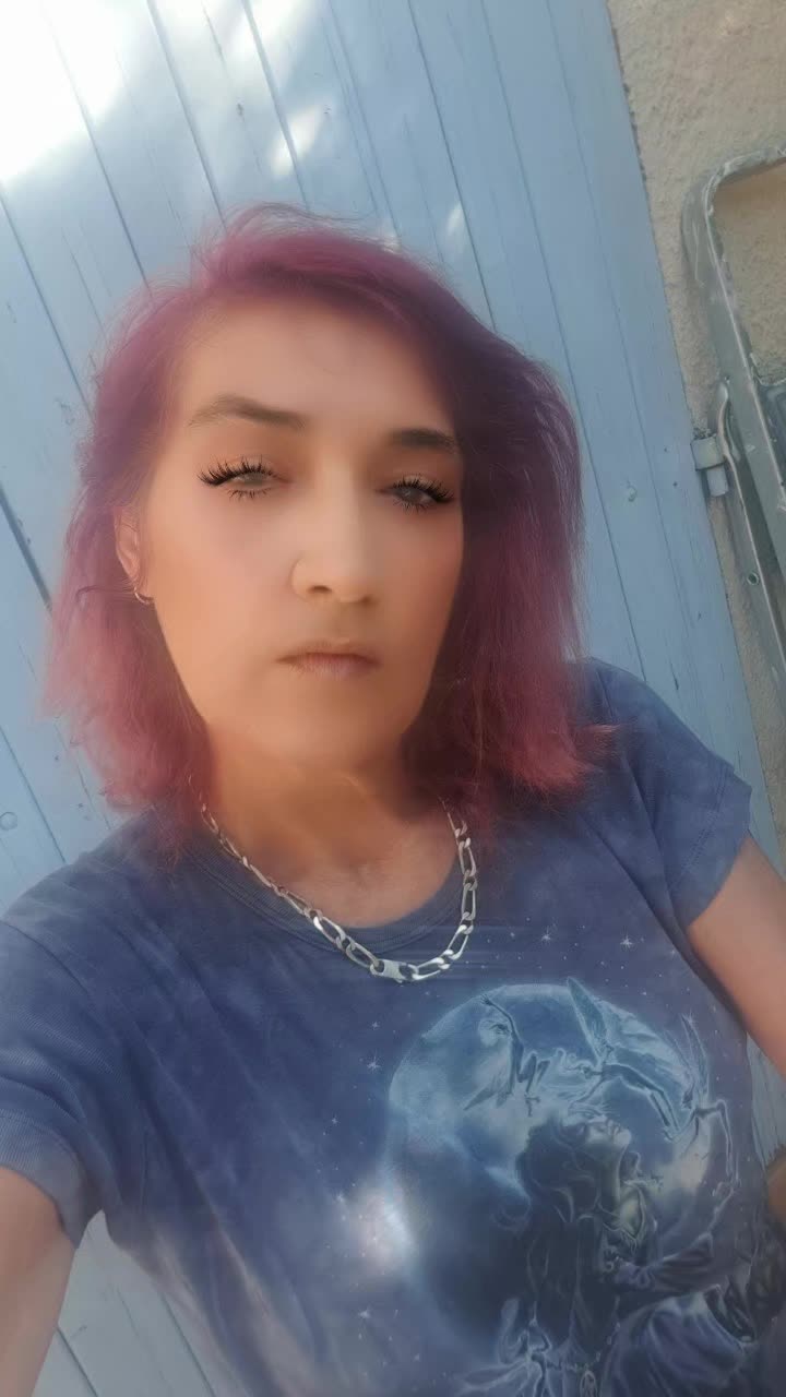 @Charlotte 🏳️🌈