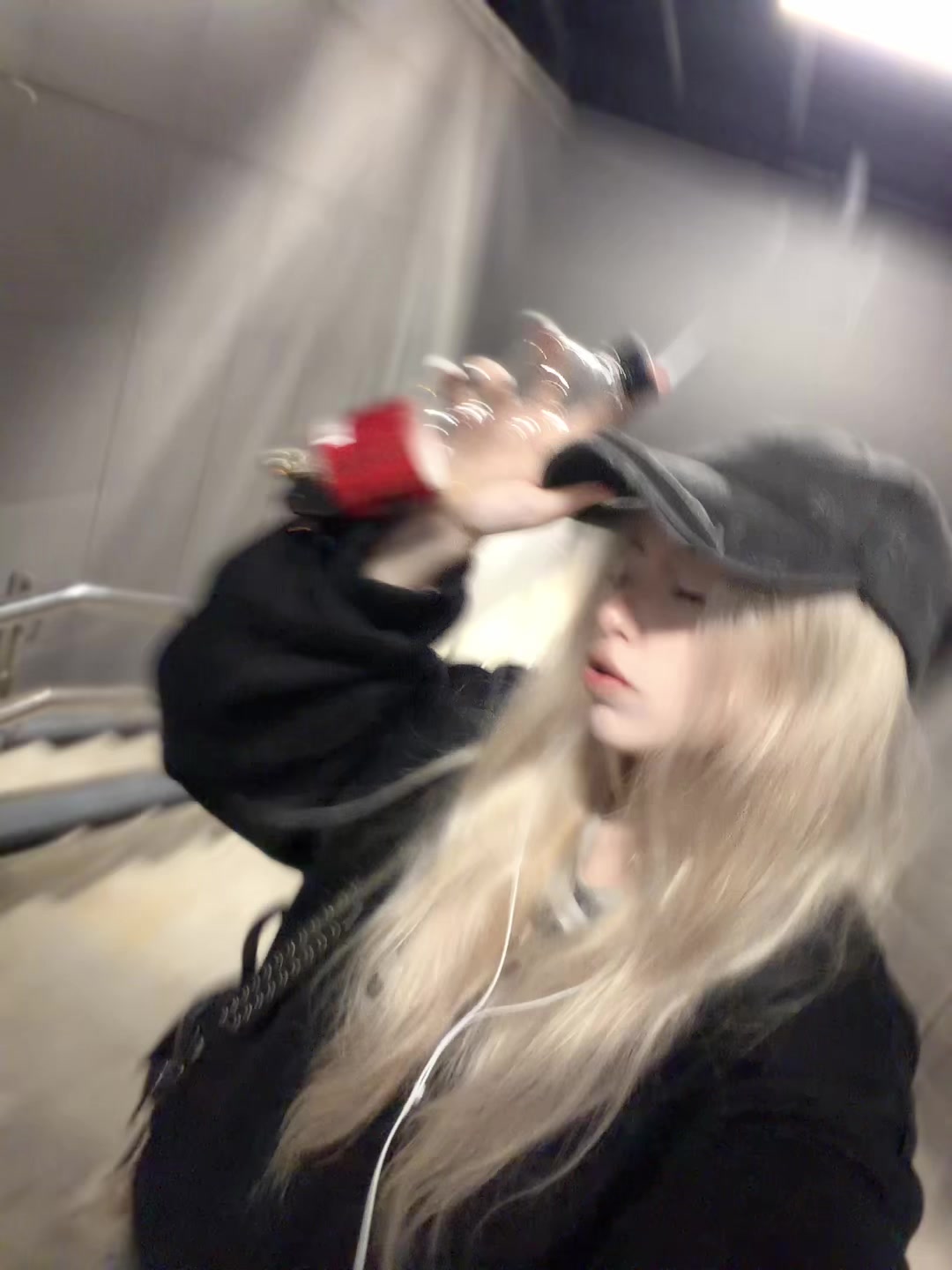 @clinical blonde