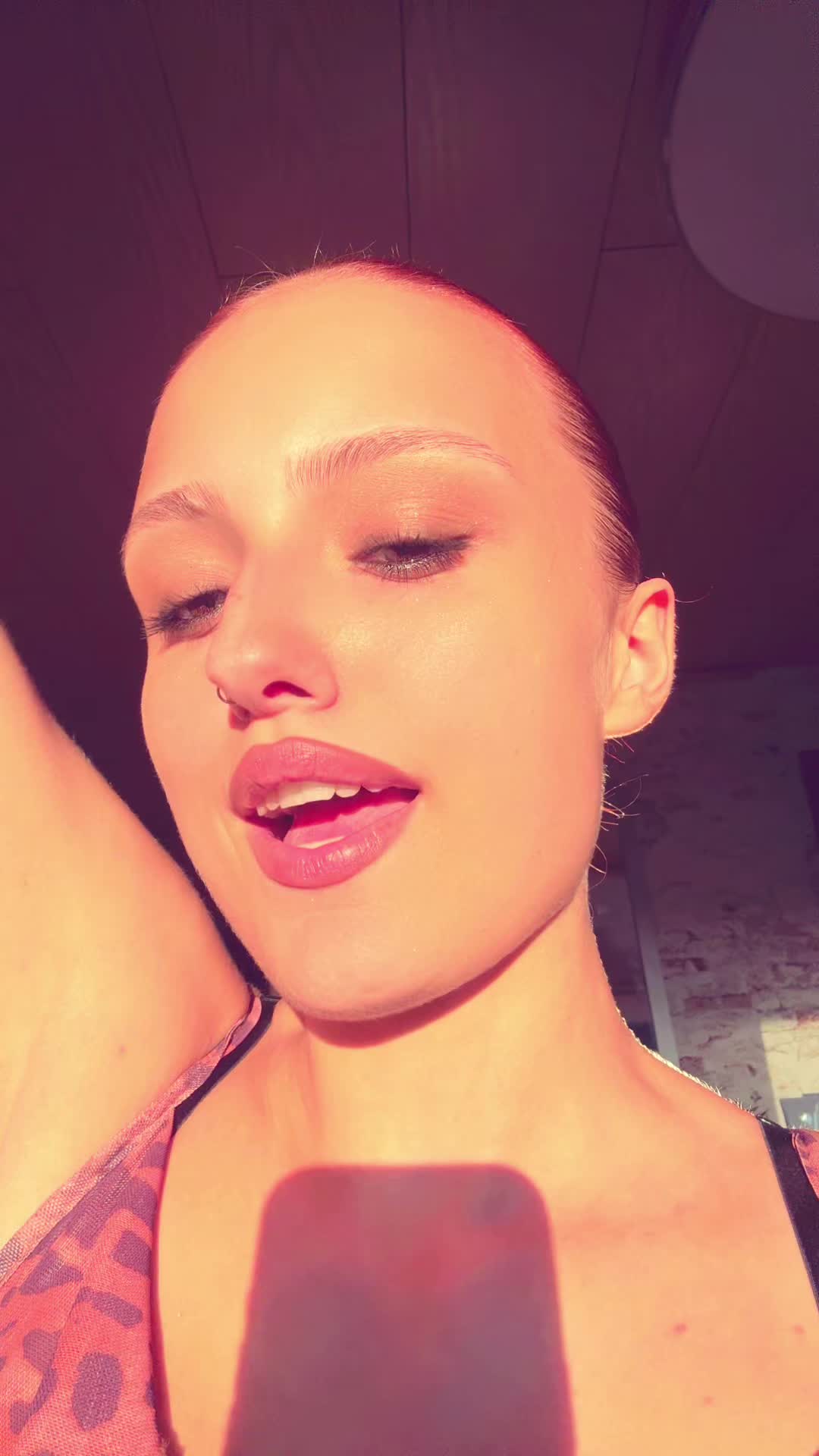 @ahlina