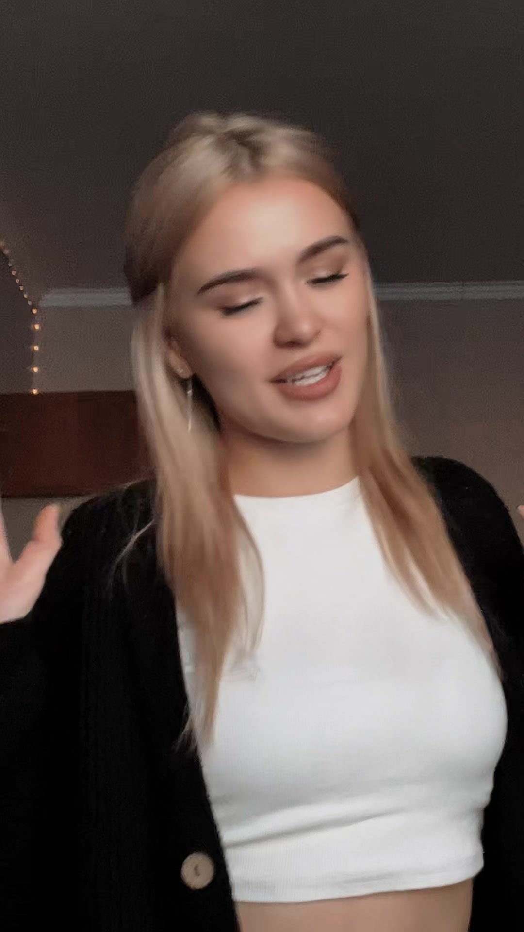 @𝒱𝒾𝑜𝓁𝑒𝓉𝒶