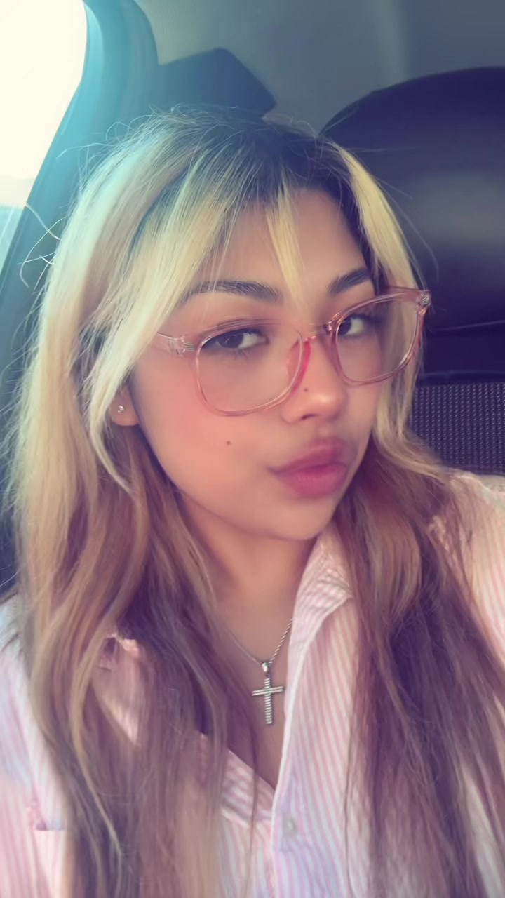 @🐰