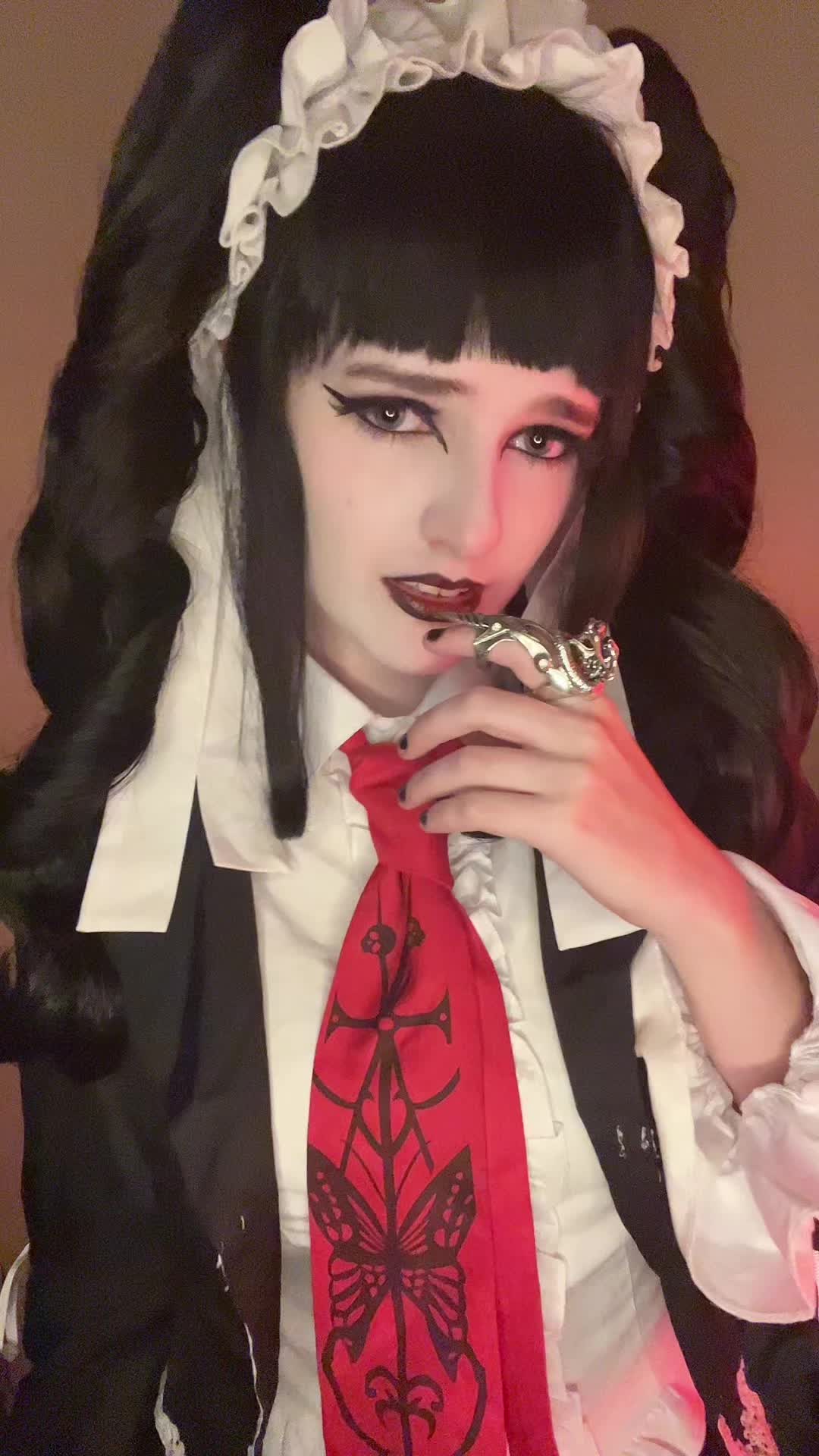 @Elise🧟&zwj;♀️