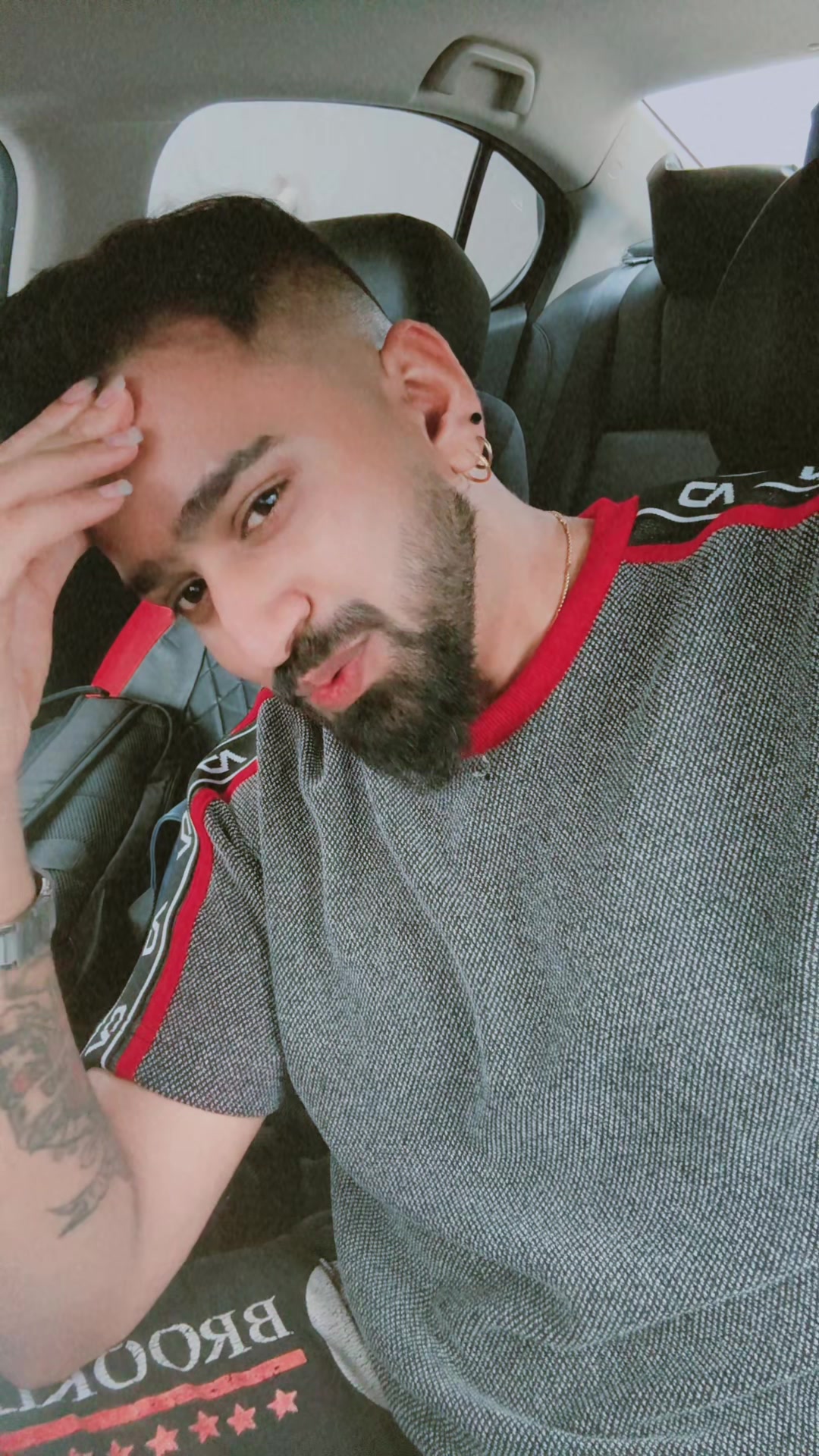 @ShasiVendhan 👑