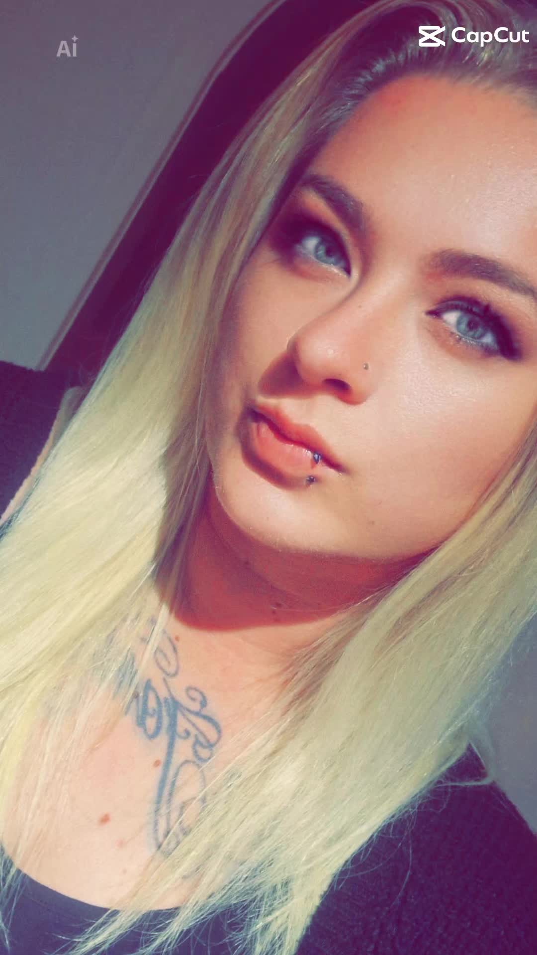@Funnydeluxe93