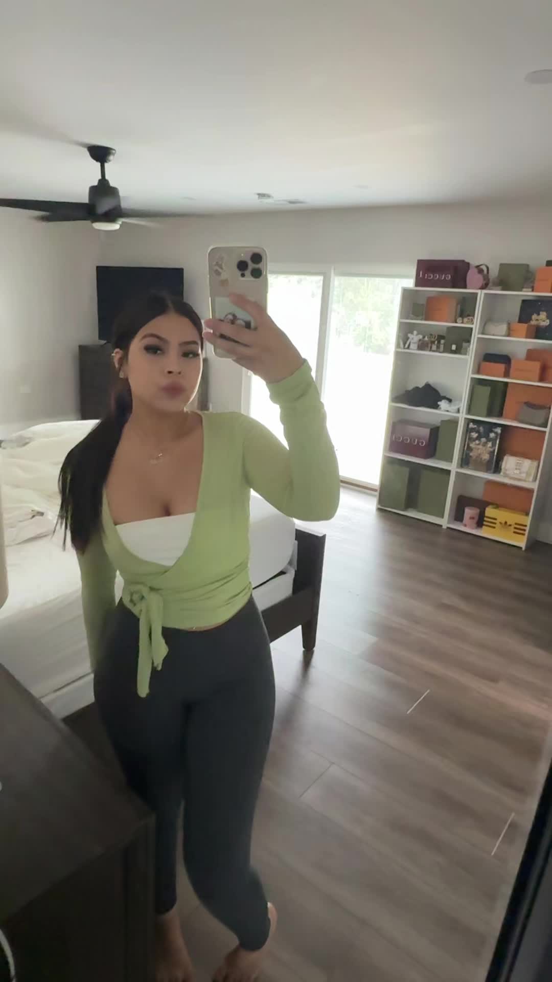 @Valeria