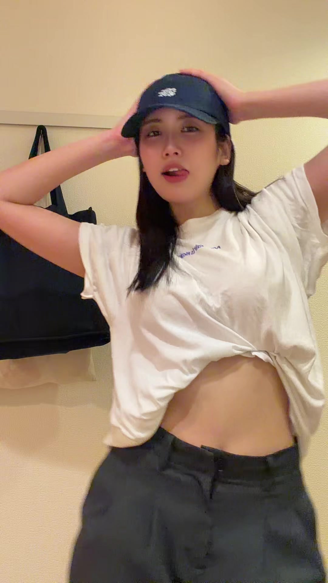 @ひとみやで