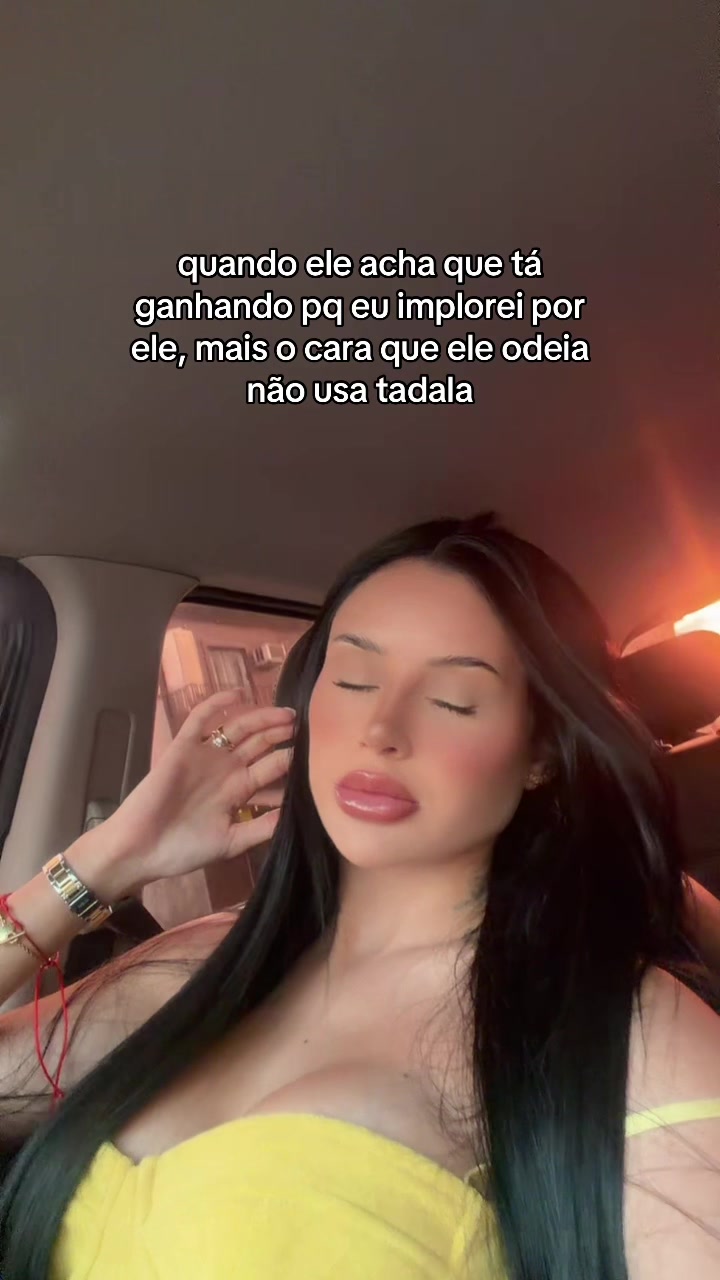 @Vitória Silvestre