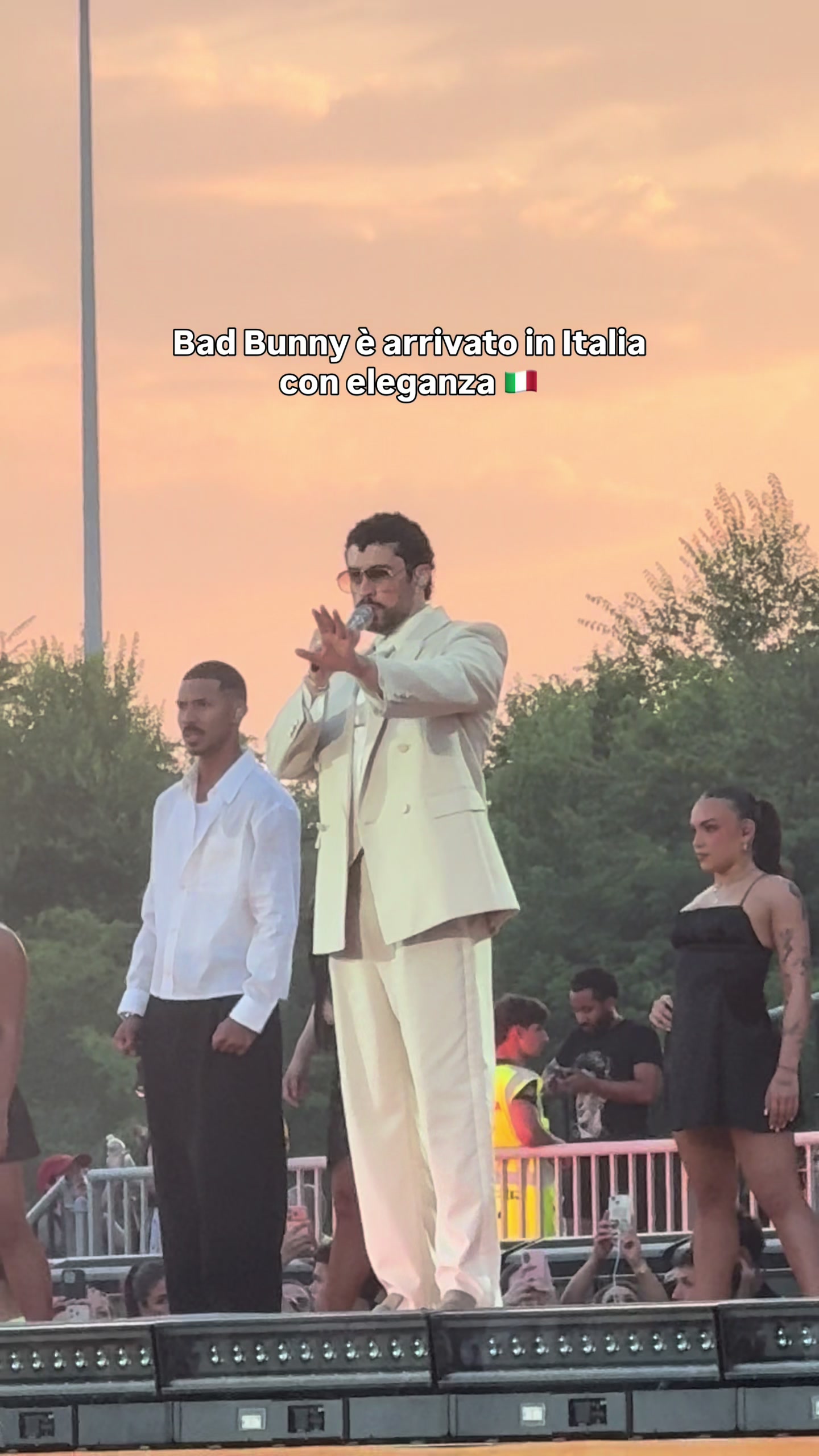 @STAY ON STAGE