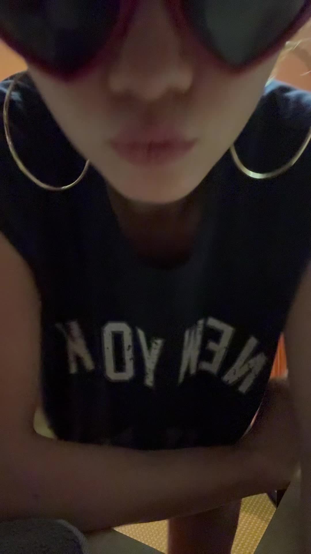@🐰