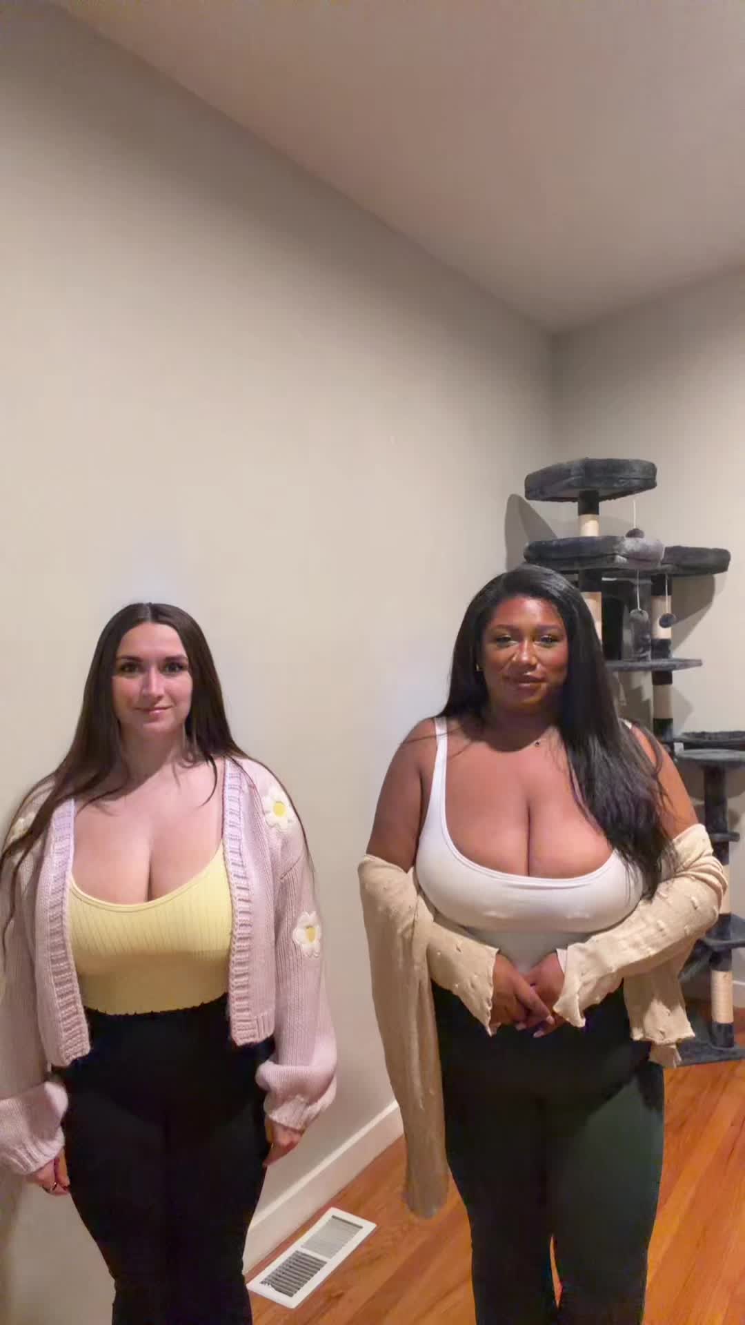 @big boob besties