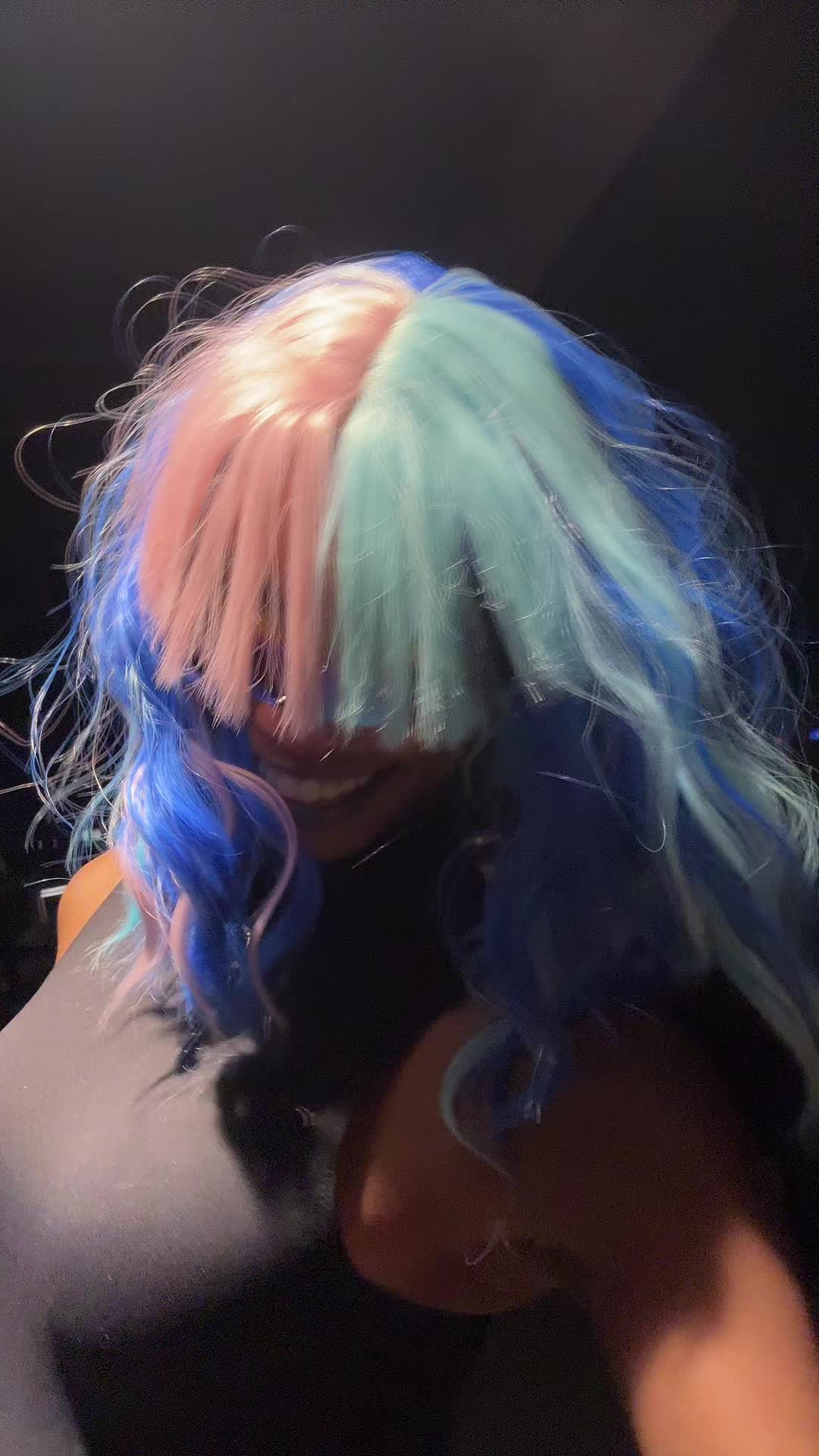 @moenimee