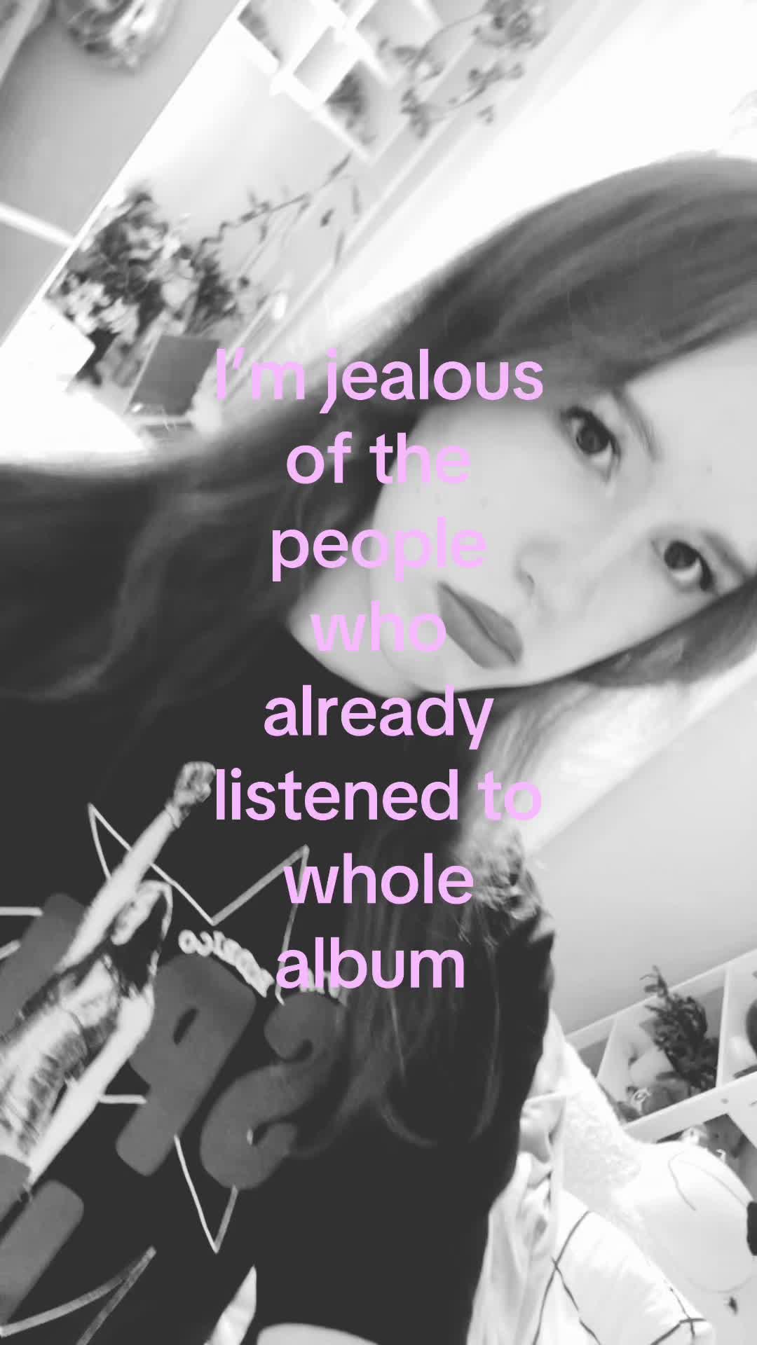 @⚭