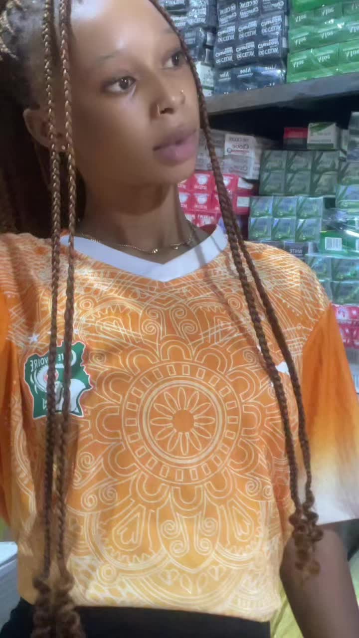 @La Queen👸Elle m&ecirc;me 🦋..✨