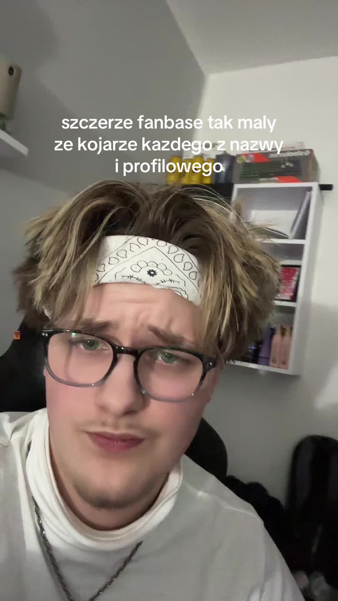@redrosetroy