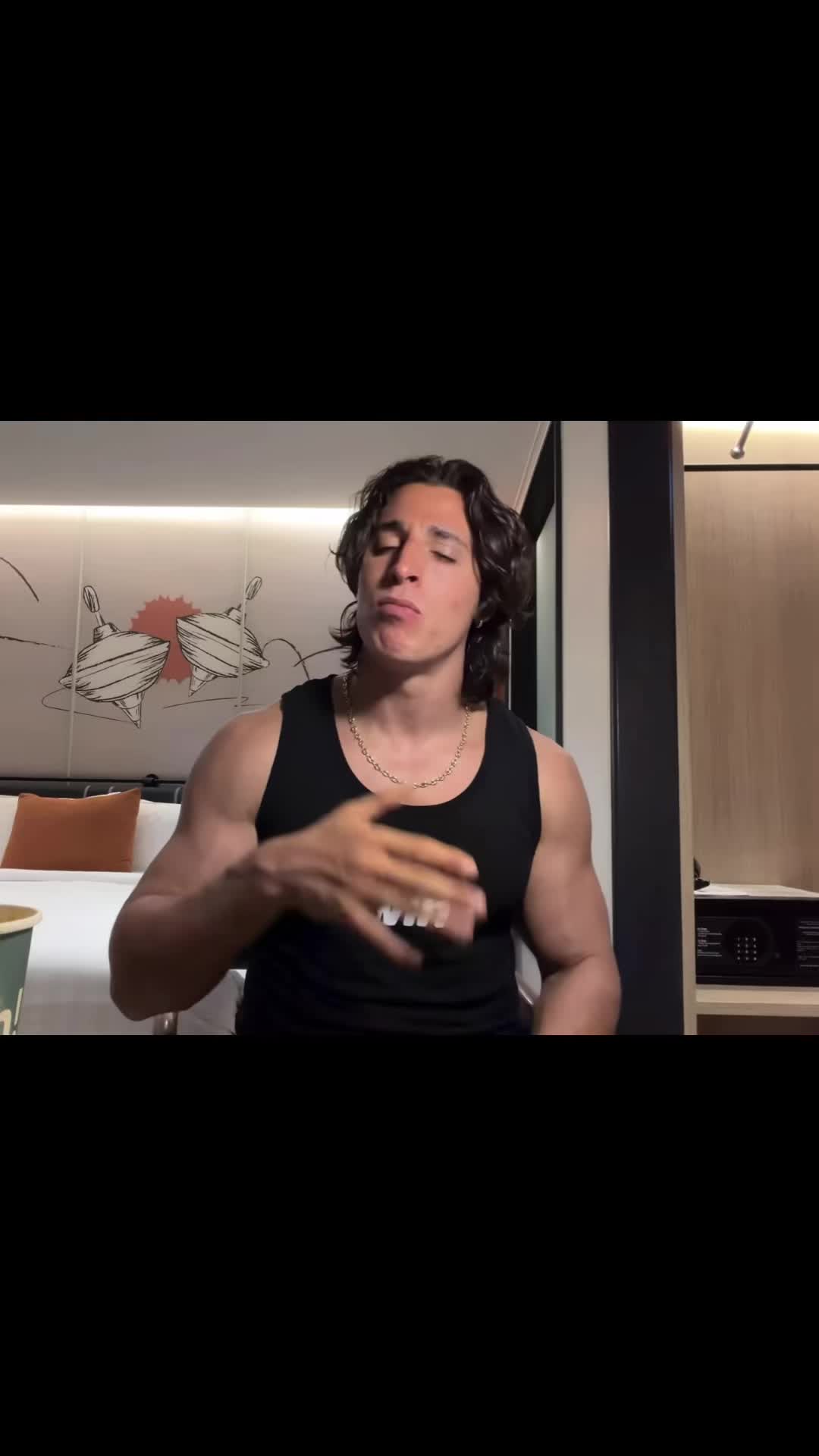 @Hkika🤫