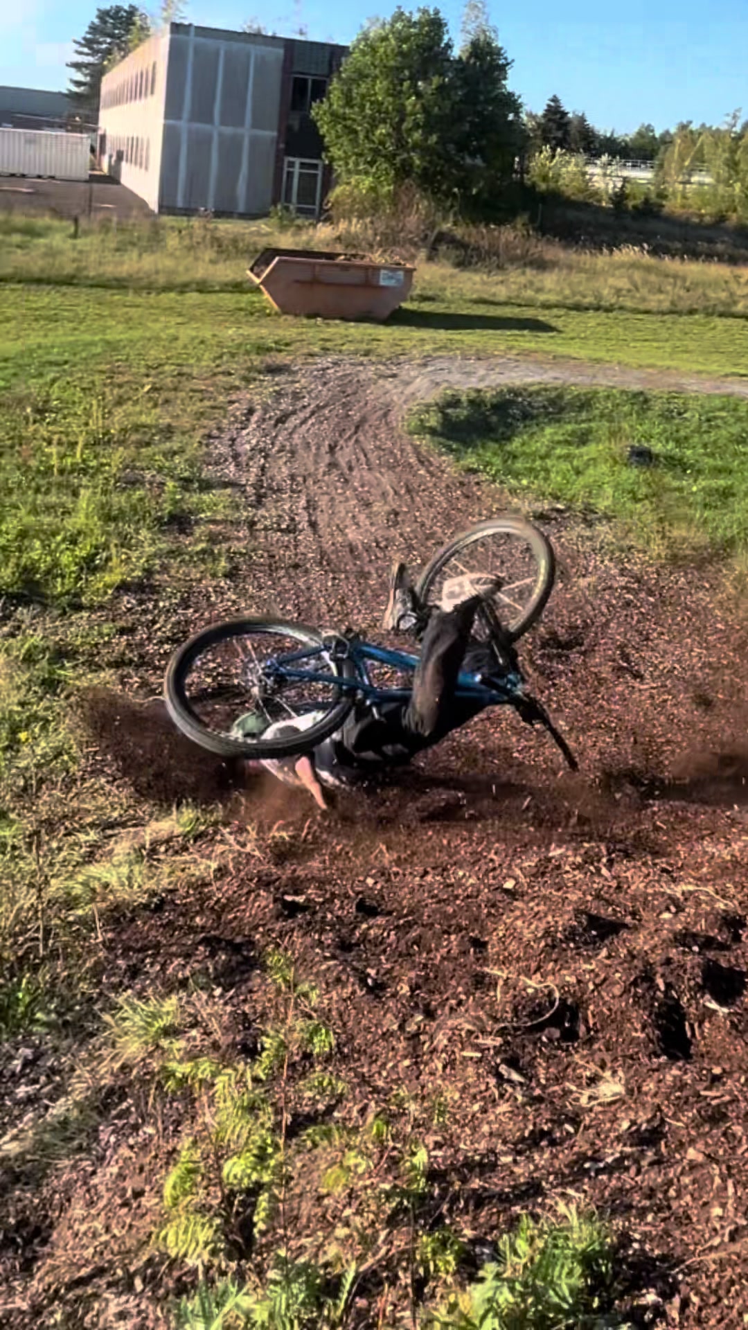@Johnnyschmidt_mtb